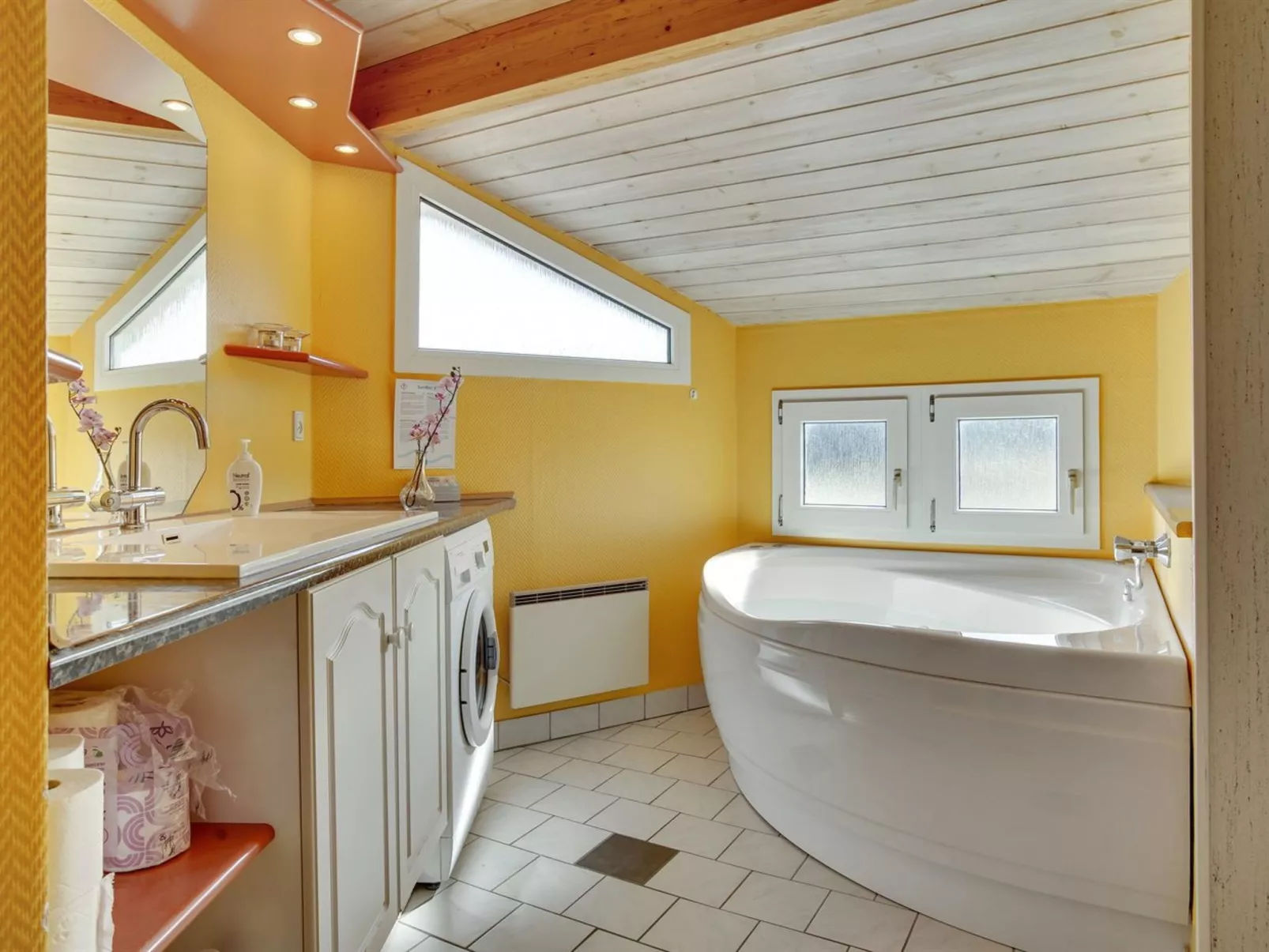 "Zafirka" - 364m from the sea-Inside