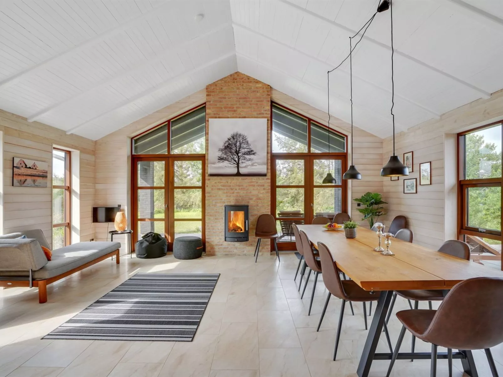 "Andri" - 600m to the fjord-Inside