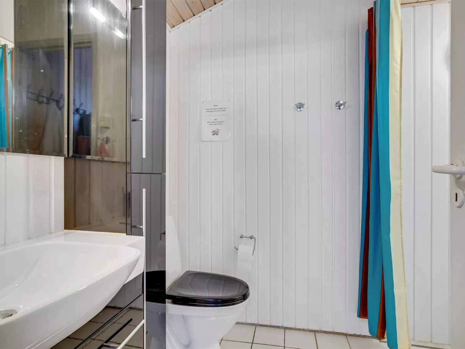 "Hermund" - 110m from the sea-Dedans