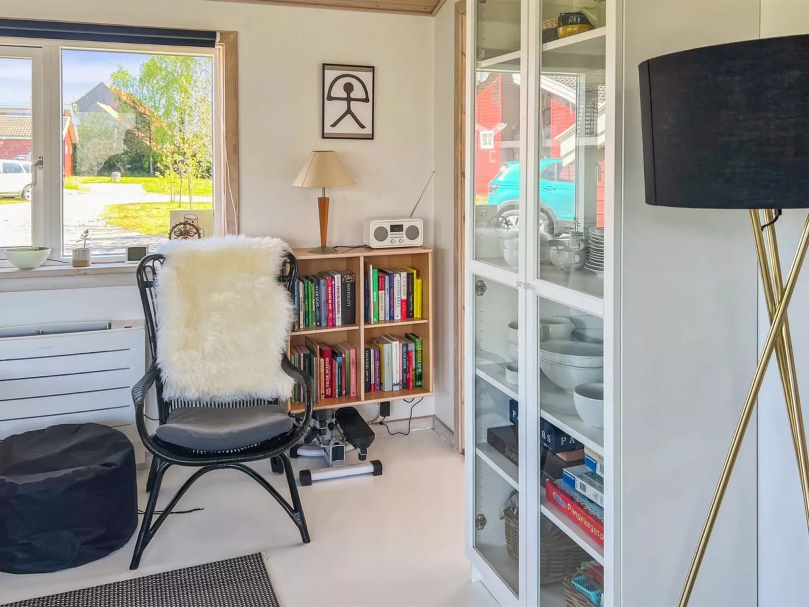 "Carlie" - 2.8km from the sea-Inside