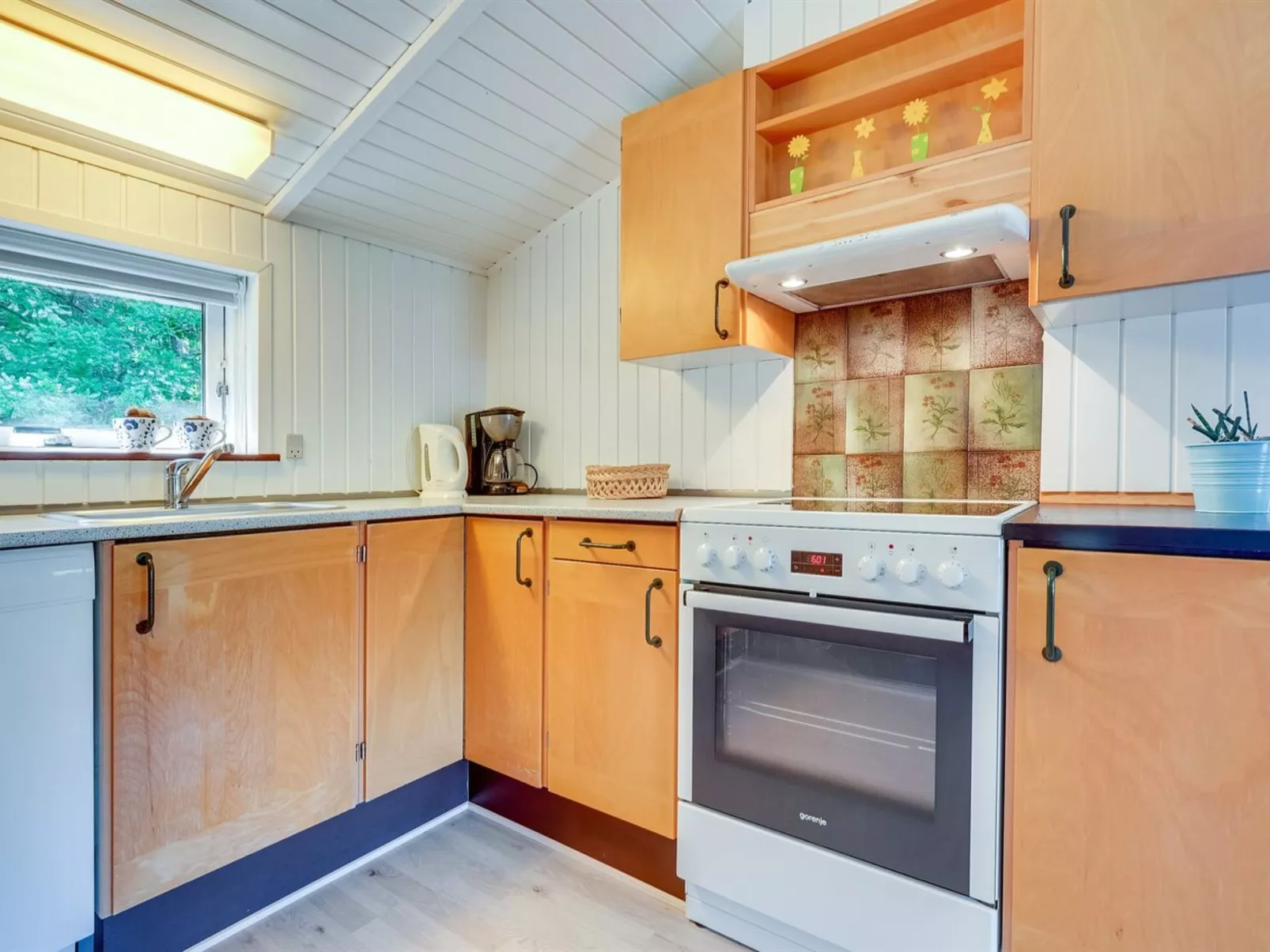 "Elinbjörn" - 1km from the sea-Dedans