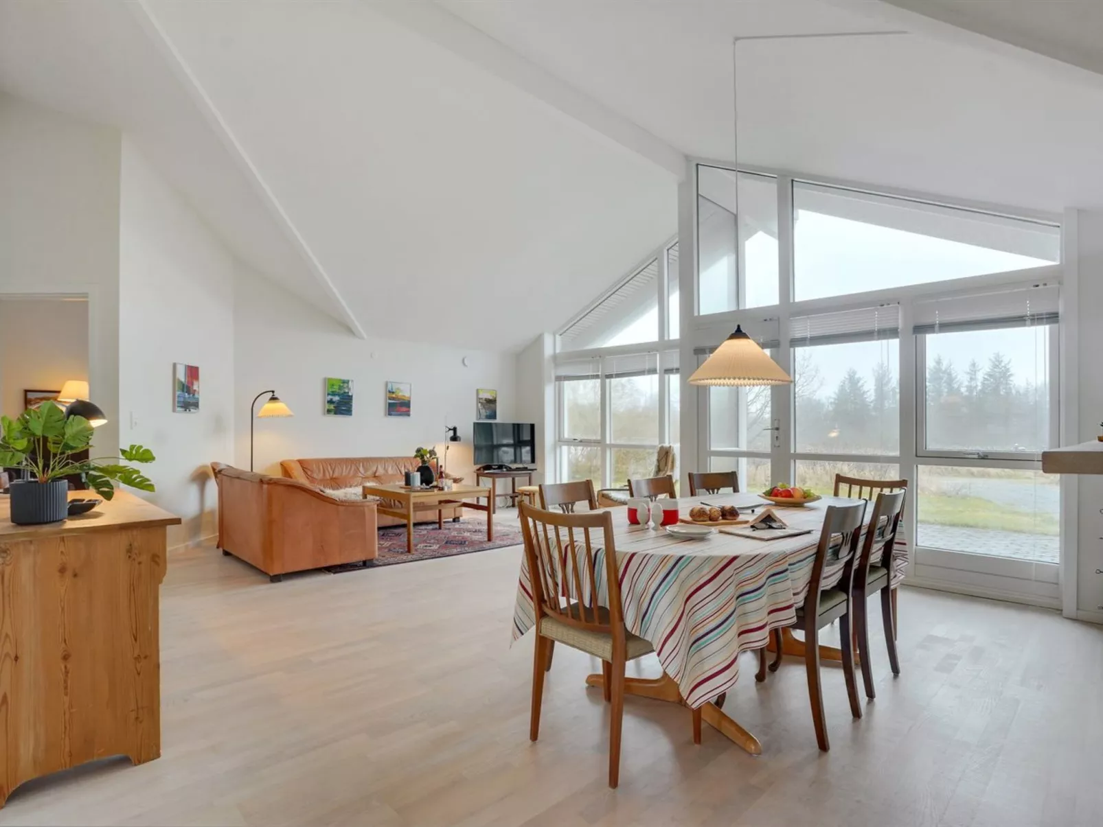 "Skammel" - 900m from the sea-Inside