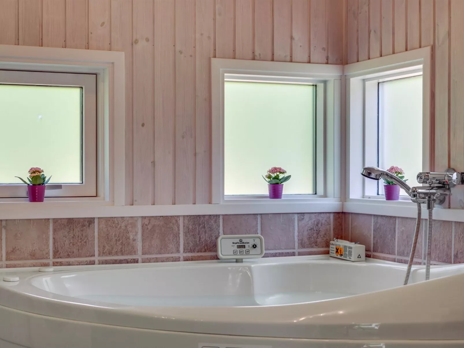 "Esaline" - 400m from the sea-Dedans