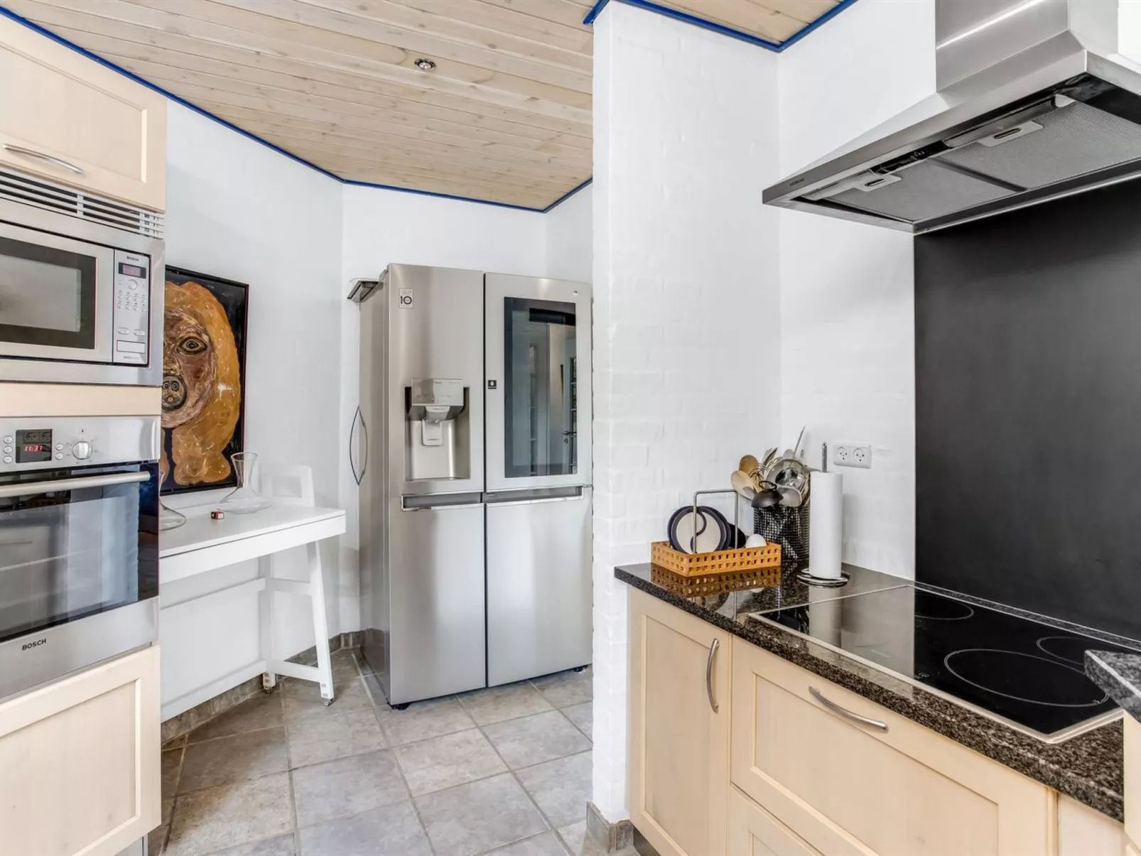 "Sjamme" - 1.2km from the sea-Inside