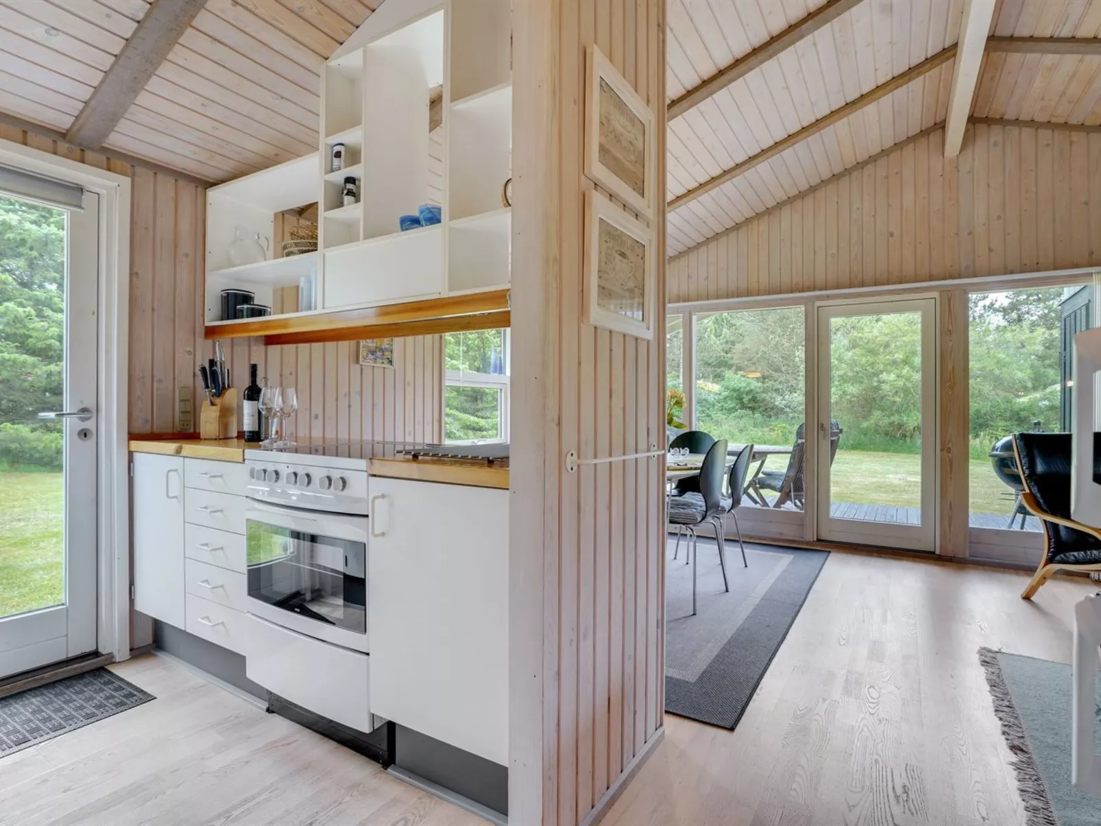 "Svantepolk" - 1.1km from the sea-Inside