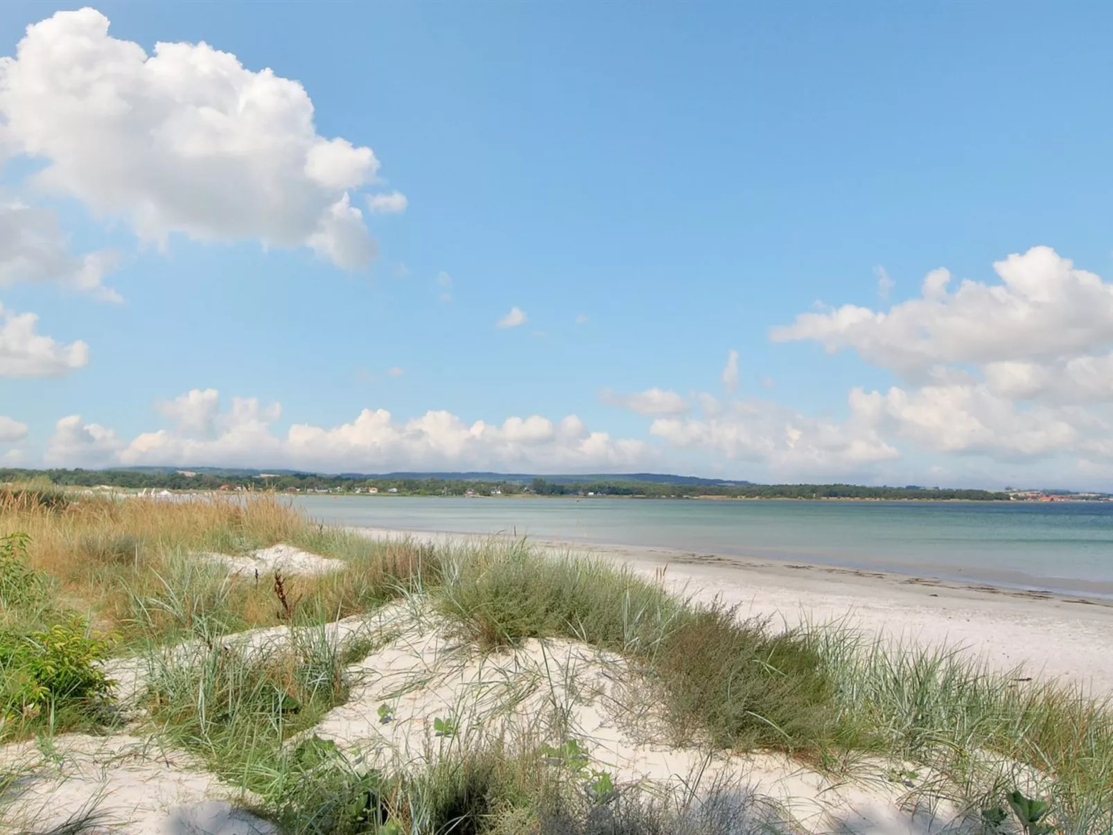 "Berthilde" - 400m from the sea-Outside