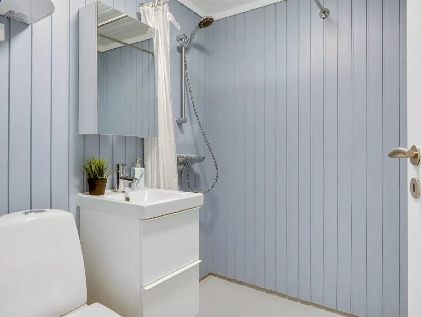 "Reinmoth" - 100m from the sea-Inside