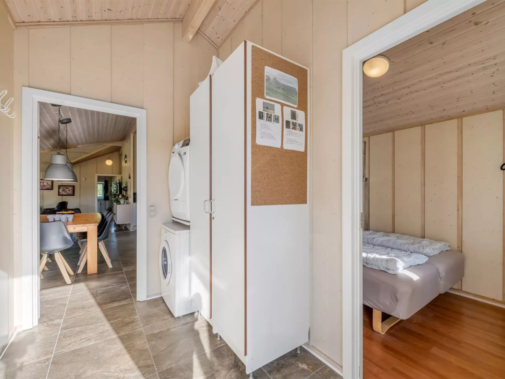 "Findus" - 1.2km to the fjord-Inside