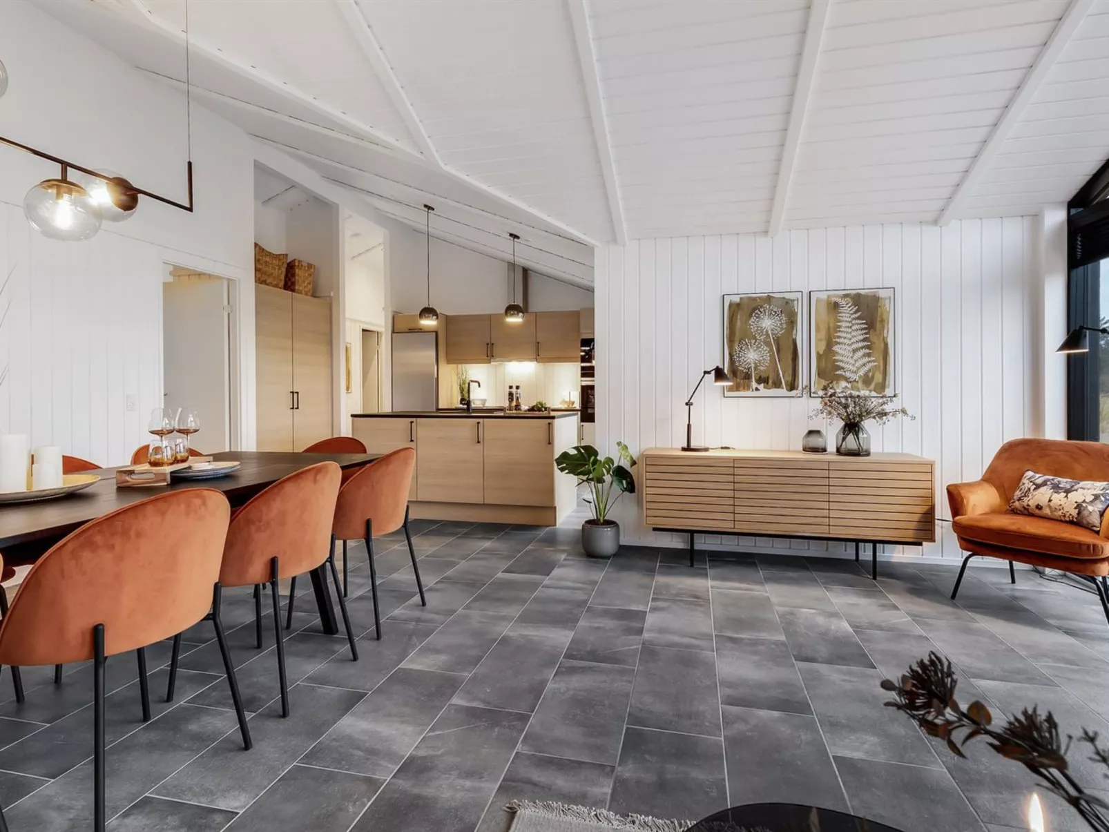 "Sasja" - 1.5km from the sea-Drinnen