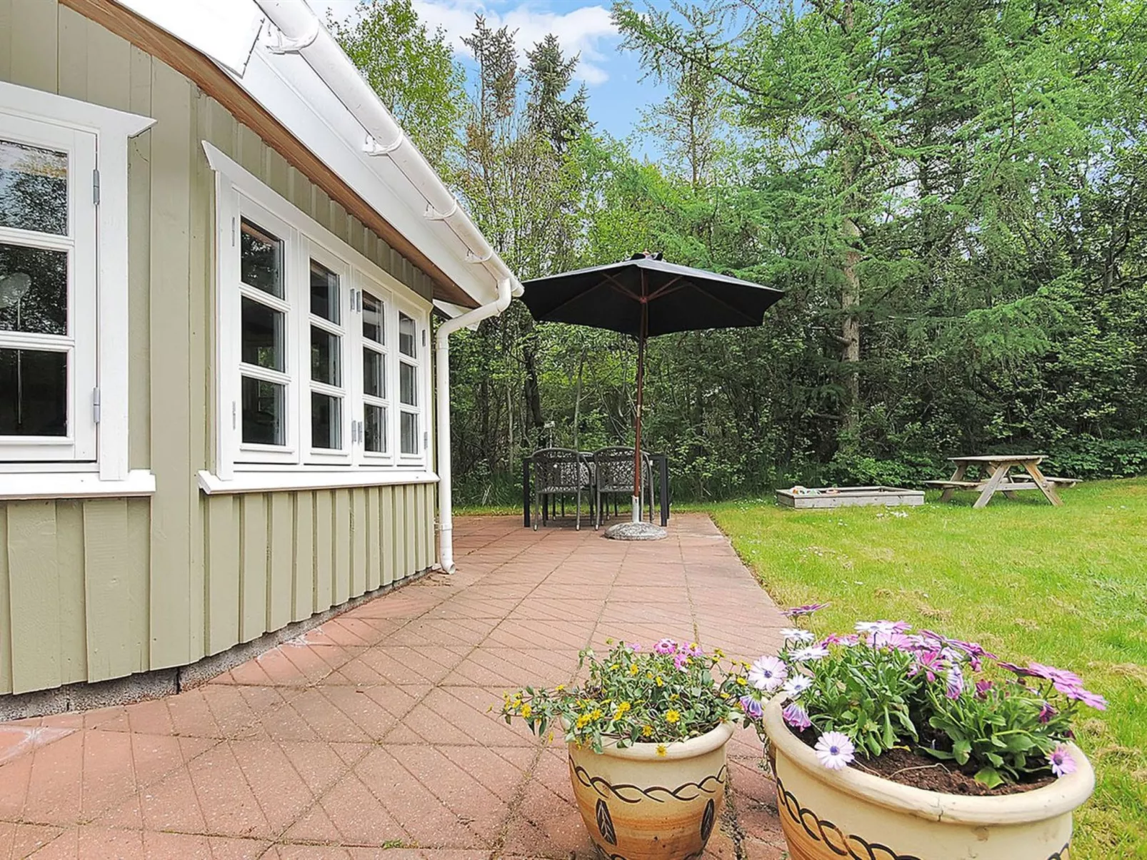 "Gesina" - 600m to the fjord-Outside