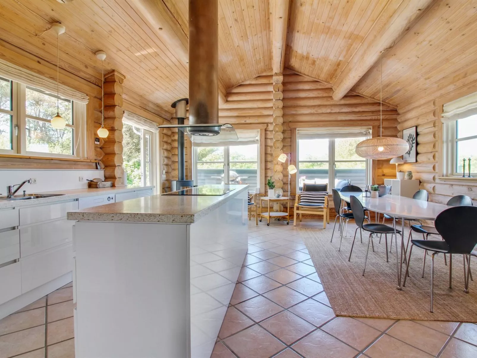 "Salmund" - 600m from the sea-Inside