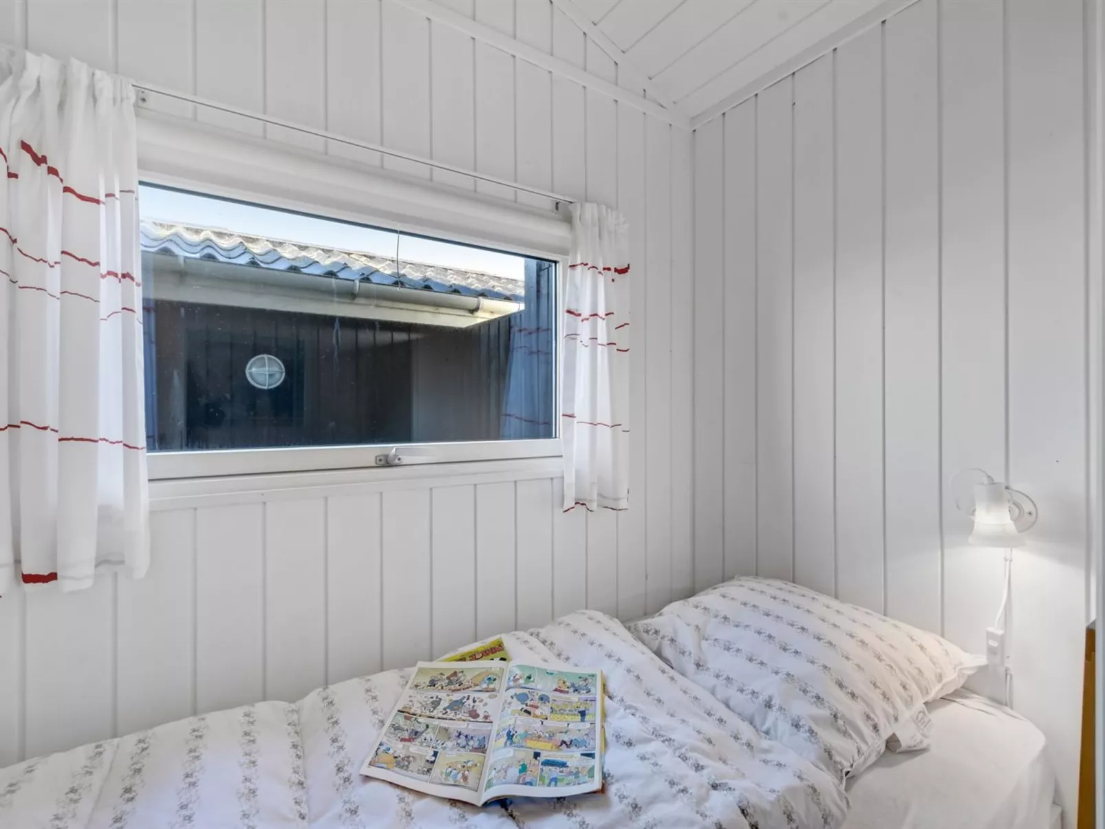 "Thorgny" -  from the sea-Dedans