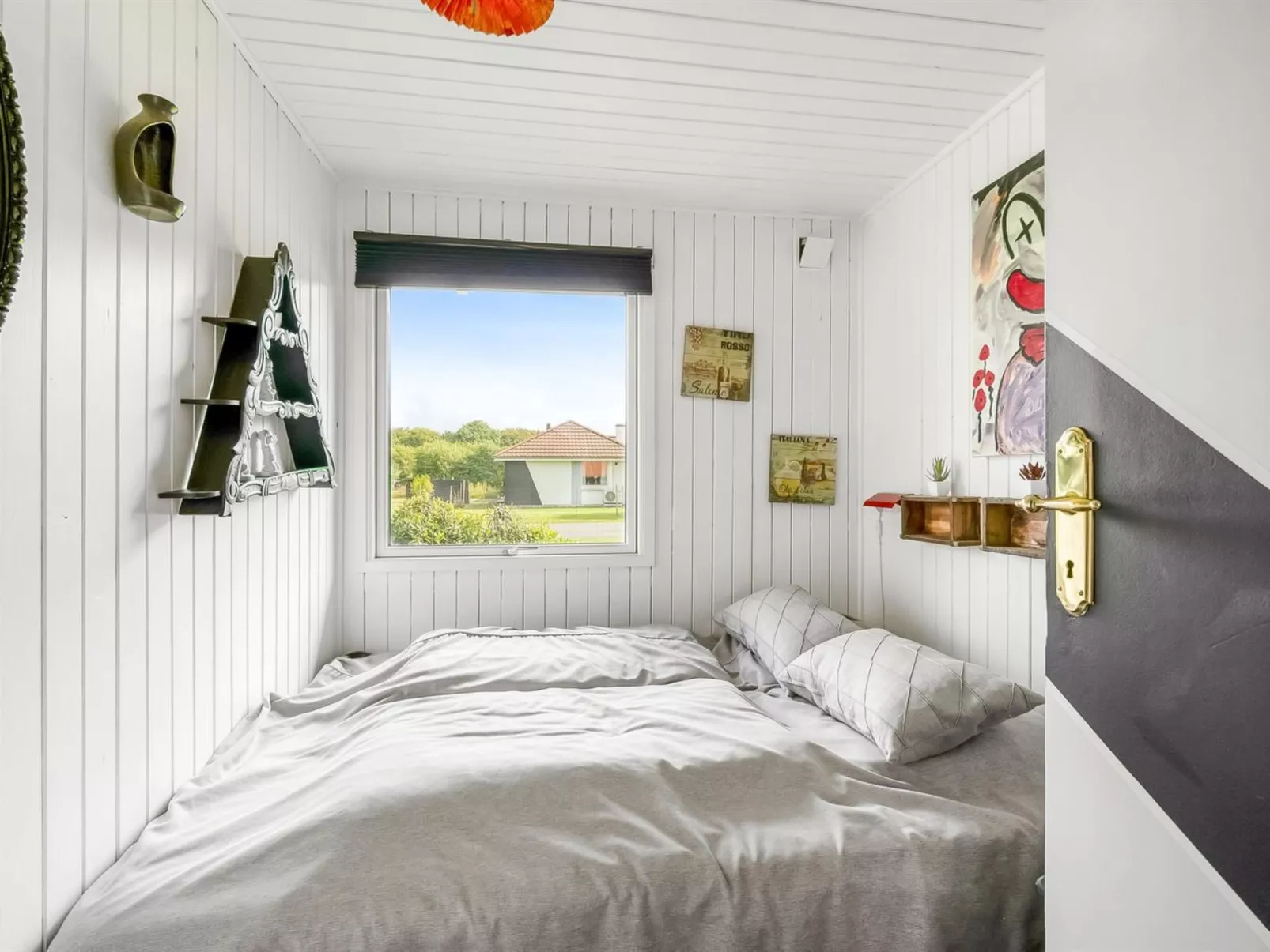 "Fritzie" - 600m to the fjord-Inside