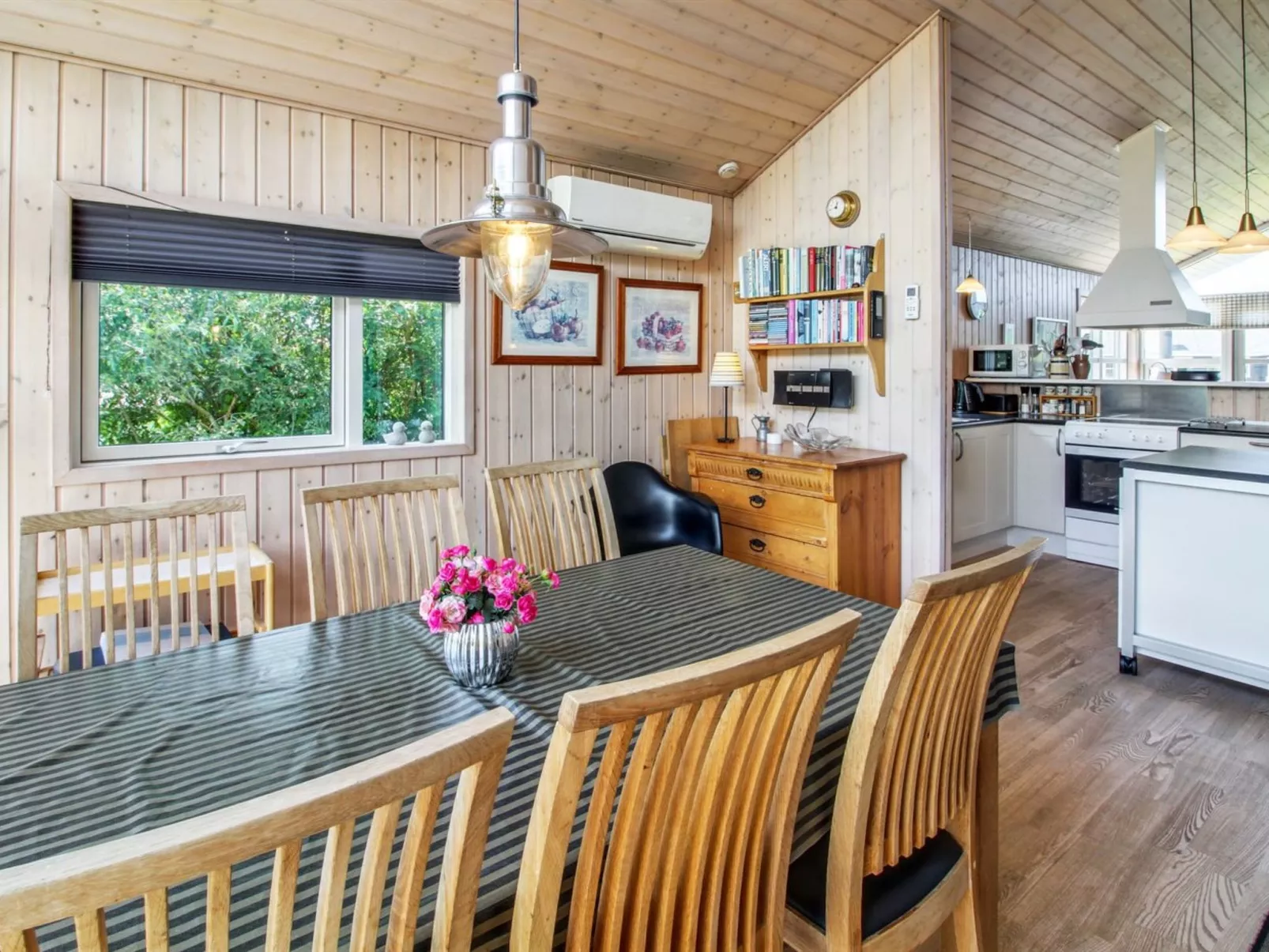 "Fides" - 600m from the sea-Inside