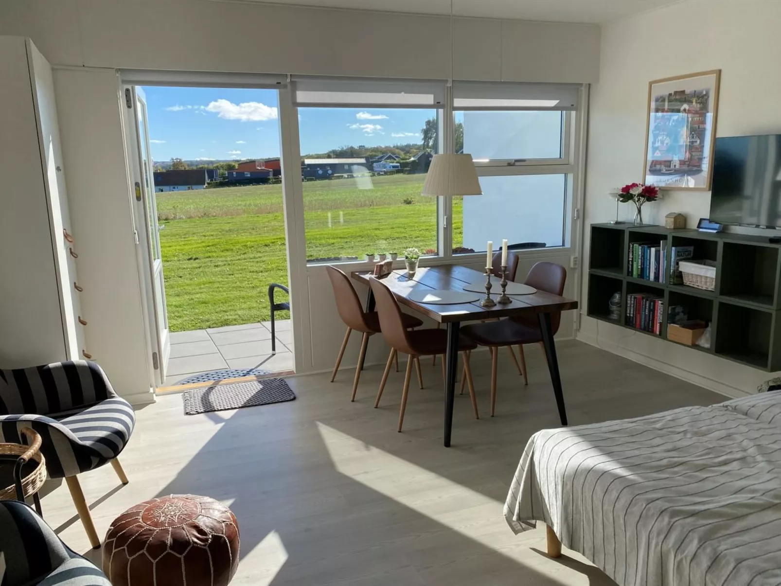 "Roger" - 400m from the sea-Inside