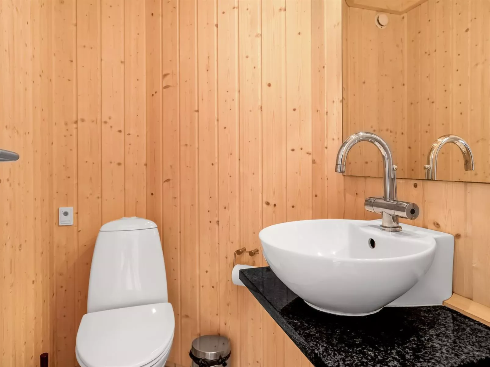 "Terho" - 1km from the sea-Drinnen