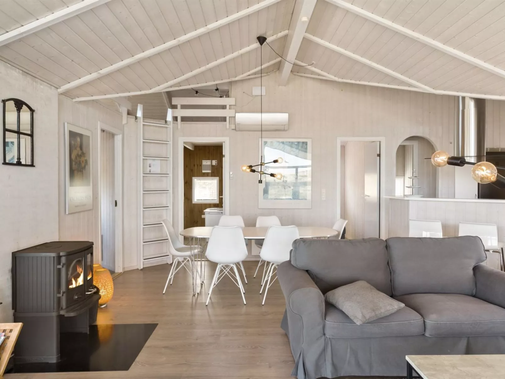 "Solvejg" - 150m from the sea-Inside