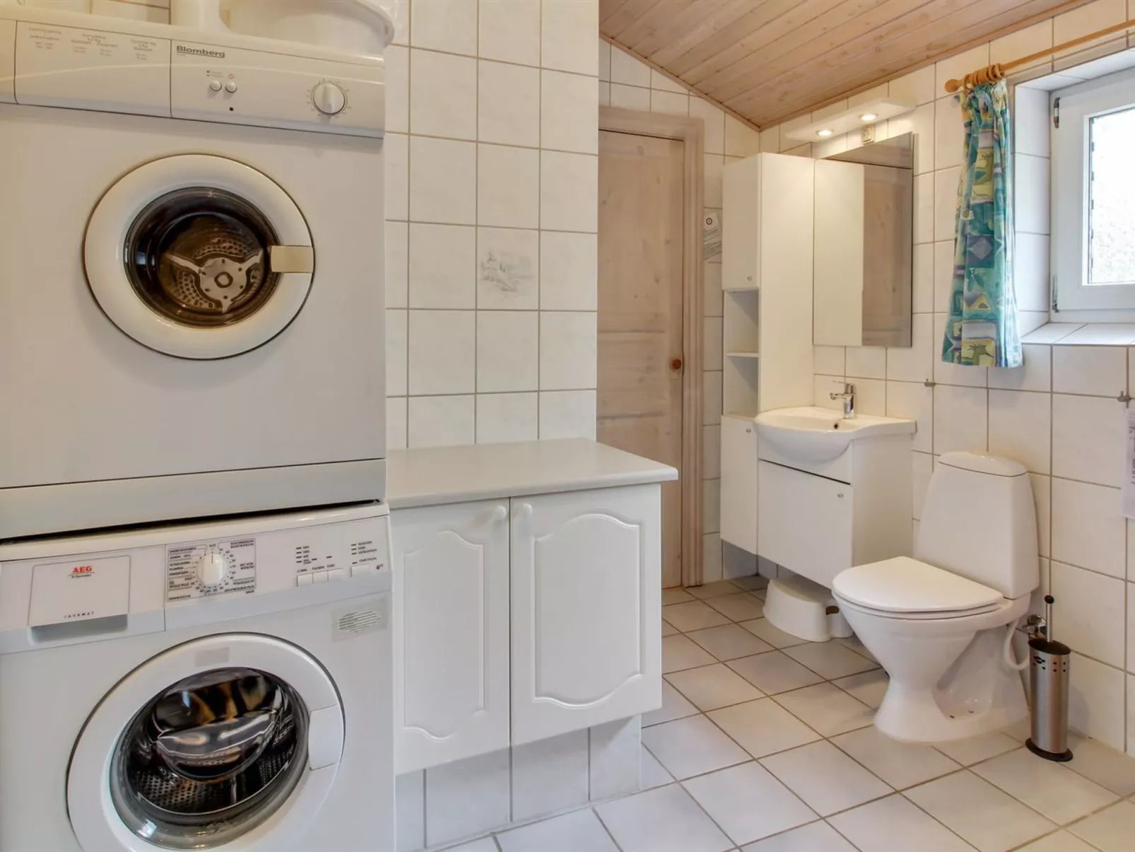 "Elsy" - 2.6km from the sea-Drinnen