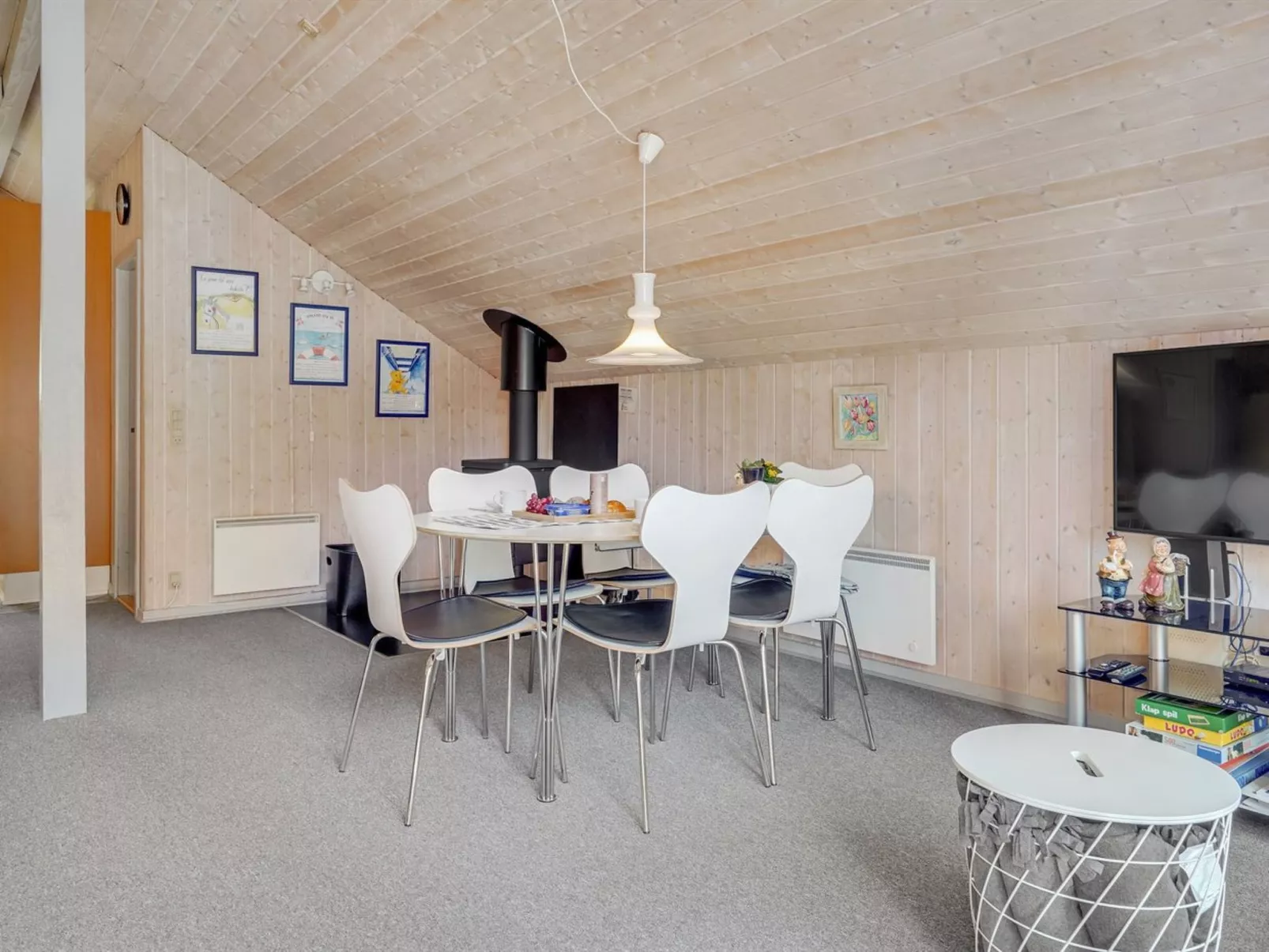 "Runulf" - 2.9km from the sea-Drinnen