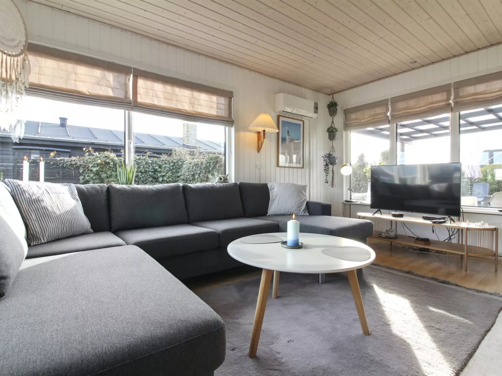 "Jespar" - 300m from the sea-Inside