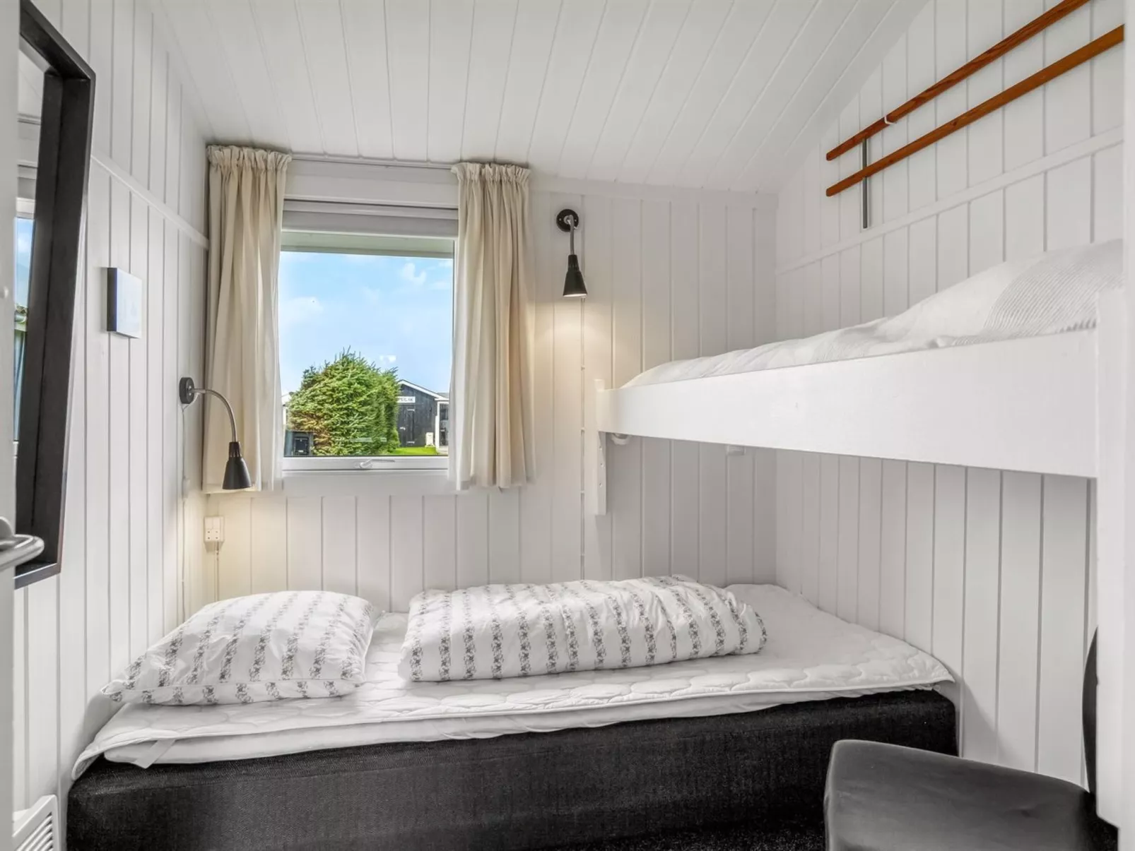 "Hælf" - 400m from the sea-Dedans