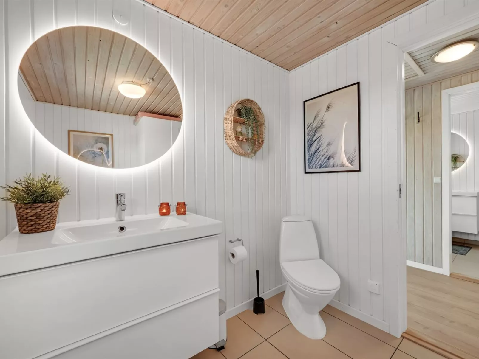 "Talia" -  from the sea-Dedans