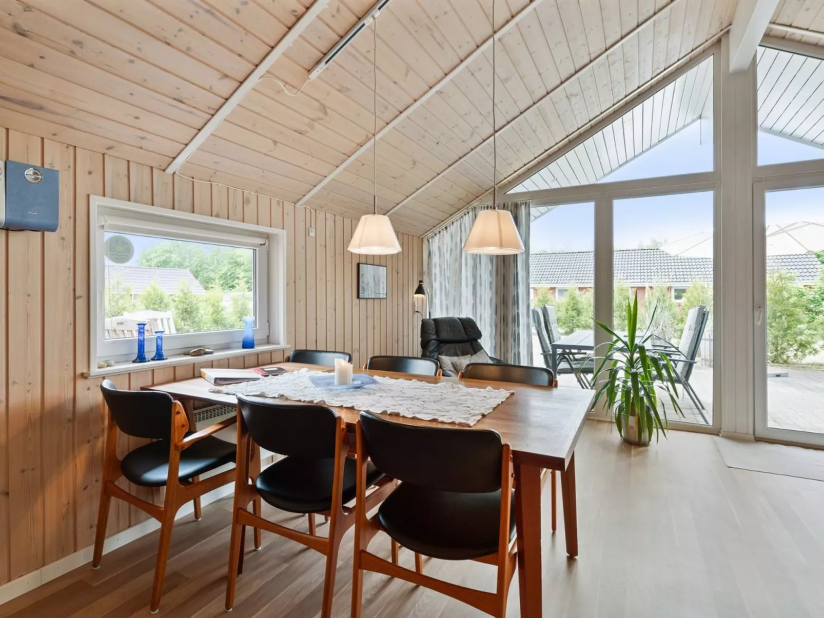 "Erp" - 10km from the sea-Drinnen