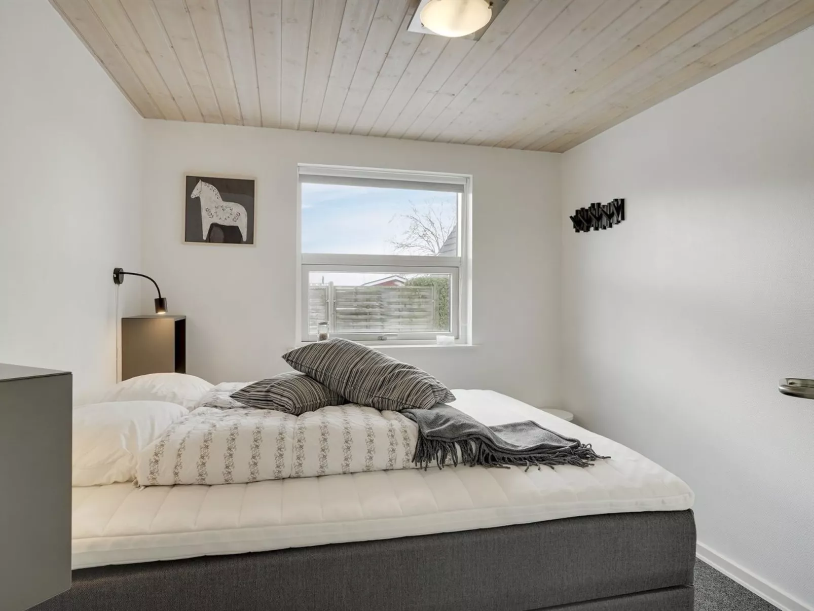 "Thorwith" - 150m from the sea-Dedans