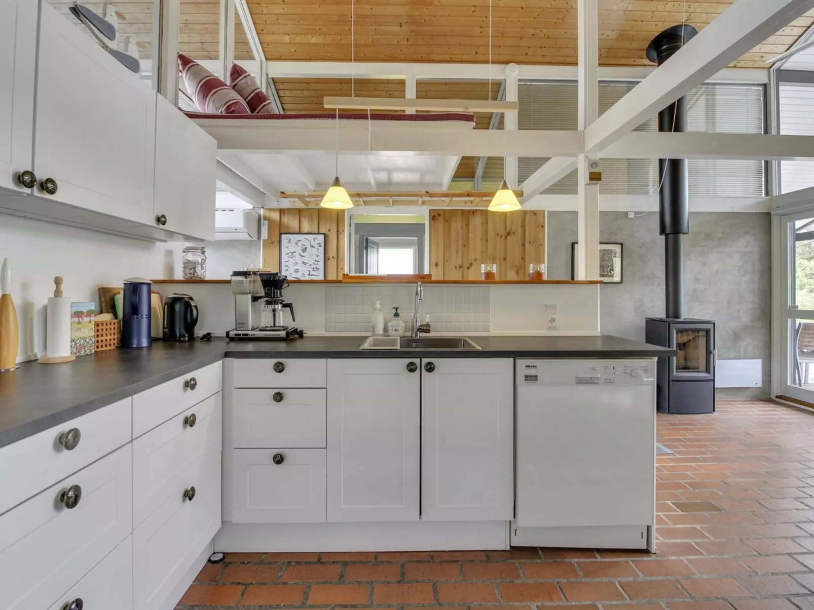 "Alin" - 600m from the sea-Drinnen