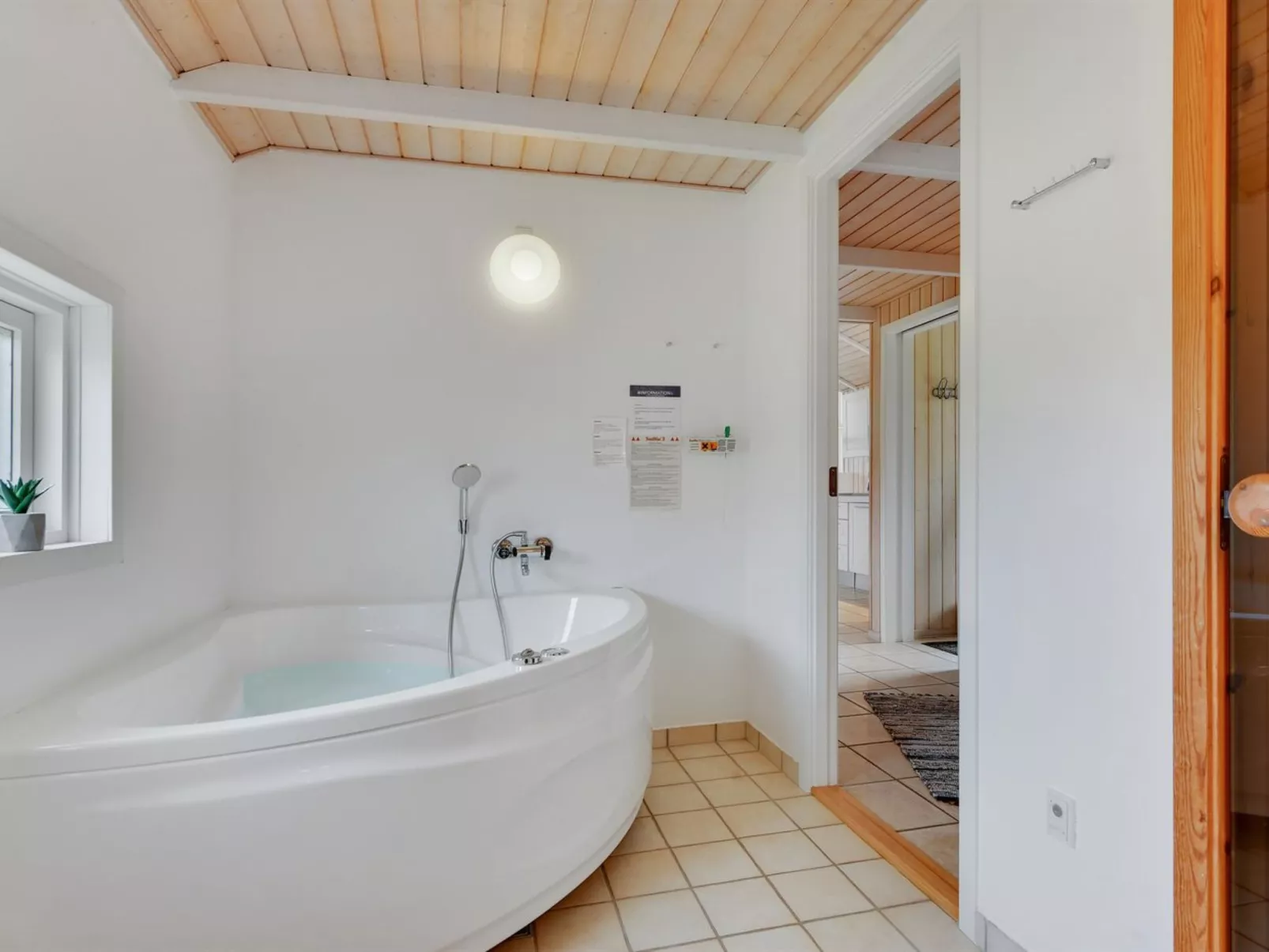 "Deline" - 250m from the sea-Inside