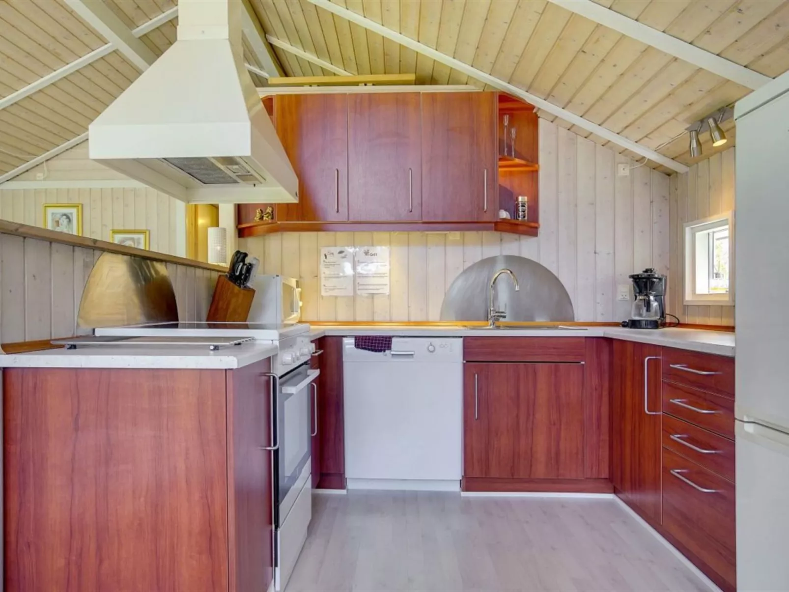 "Wegher" - 650m from the sea-Inside