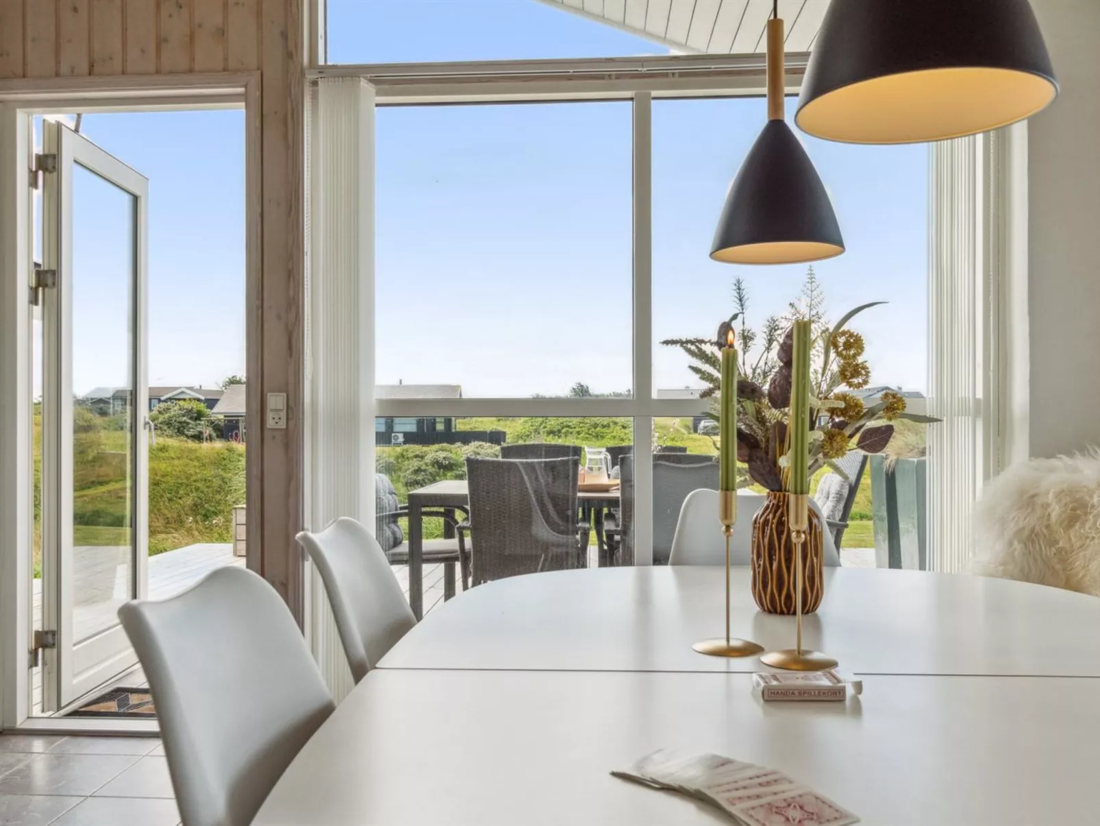 "Ohto" - 281m from the sea-Dedans