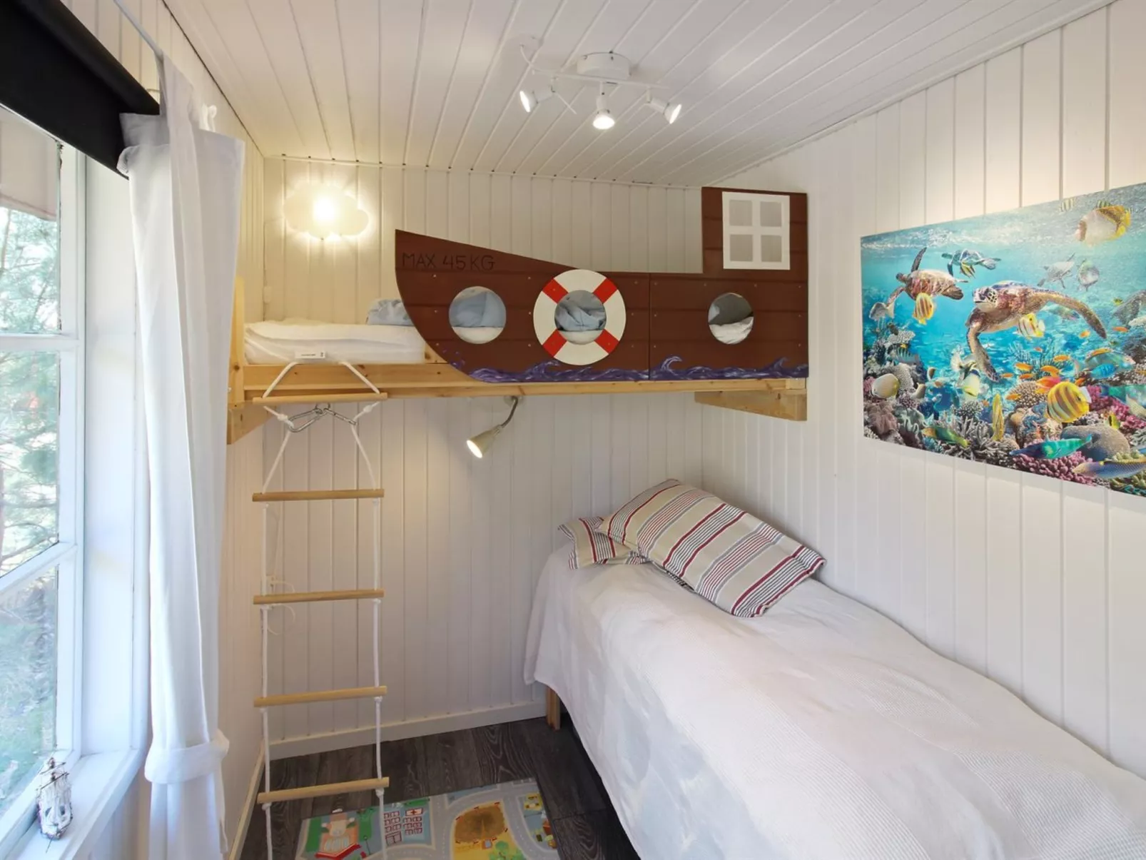 "Ronja" - 300m from the sea-Drinnen