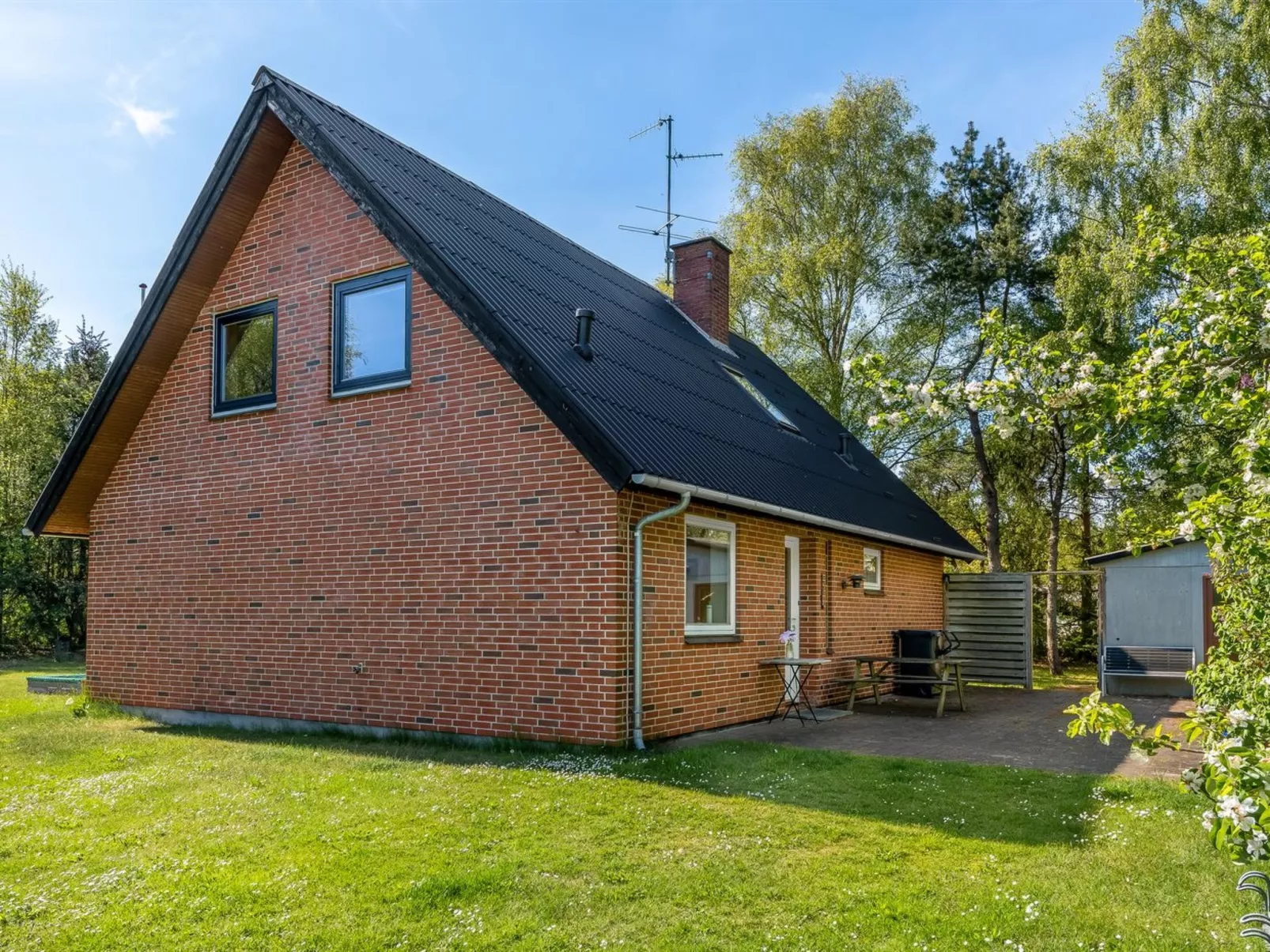 "Ognen" - 1.5km from the sea-Outside