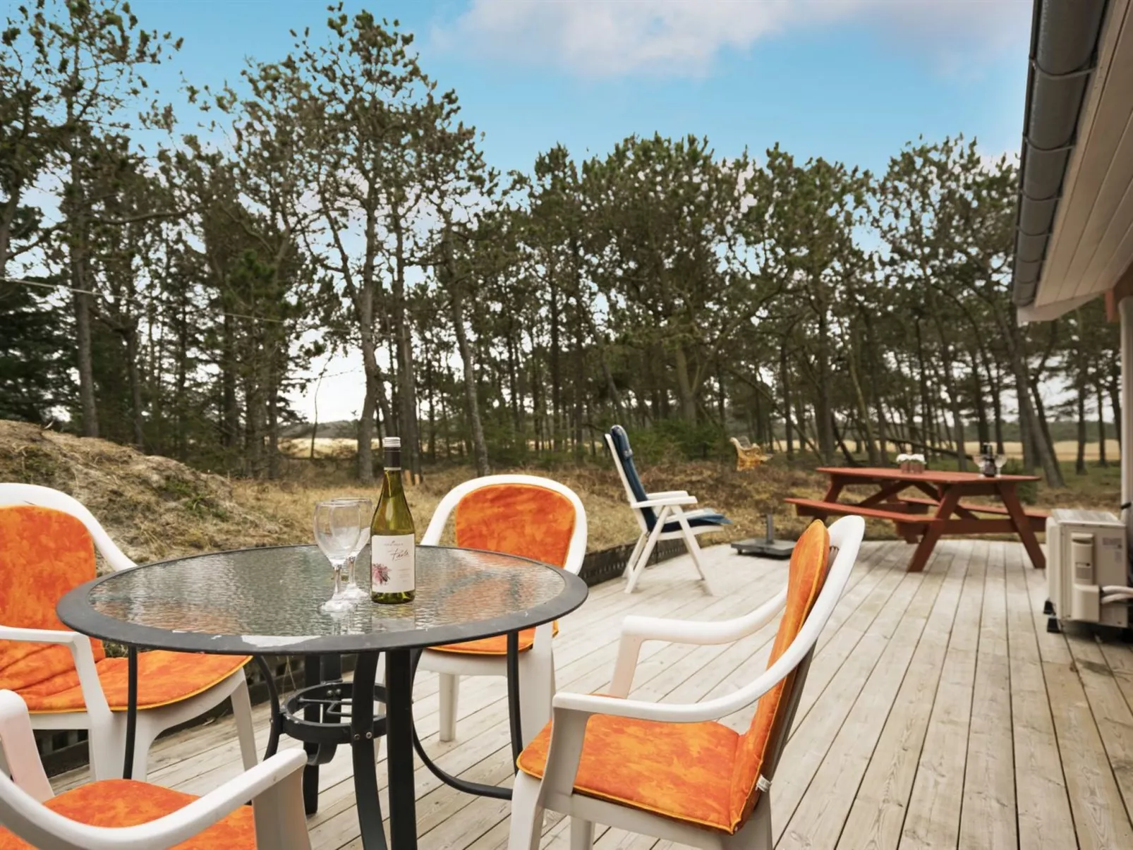 "Tove" - 1.5km from the sea-Draußen