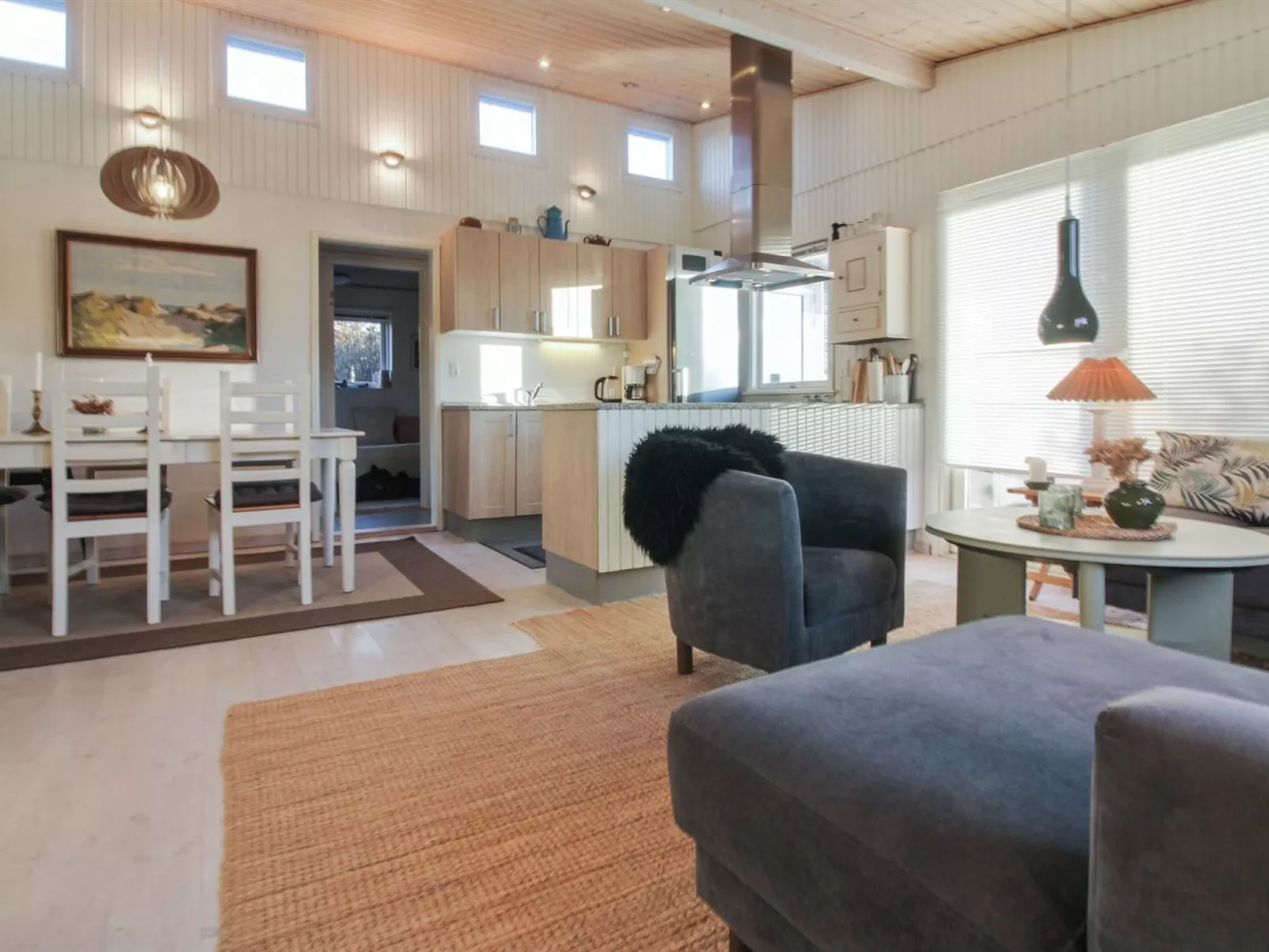 "Habbo" - 500m from the sea-Inside