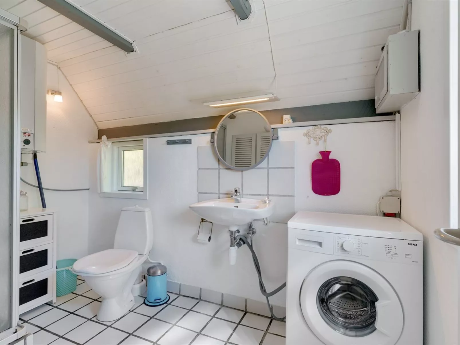 "Amelia" - 250m to the fjord-Inside