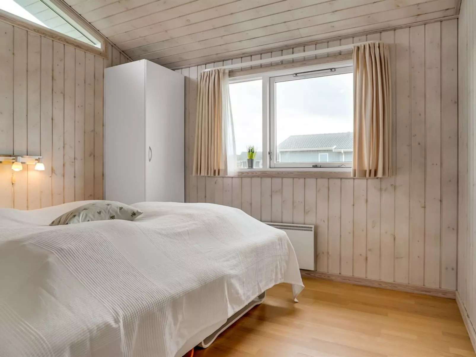 "Gilbert" - 96m from the sea-Dedans