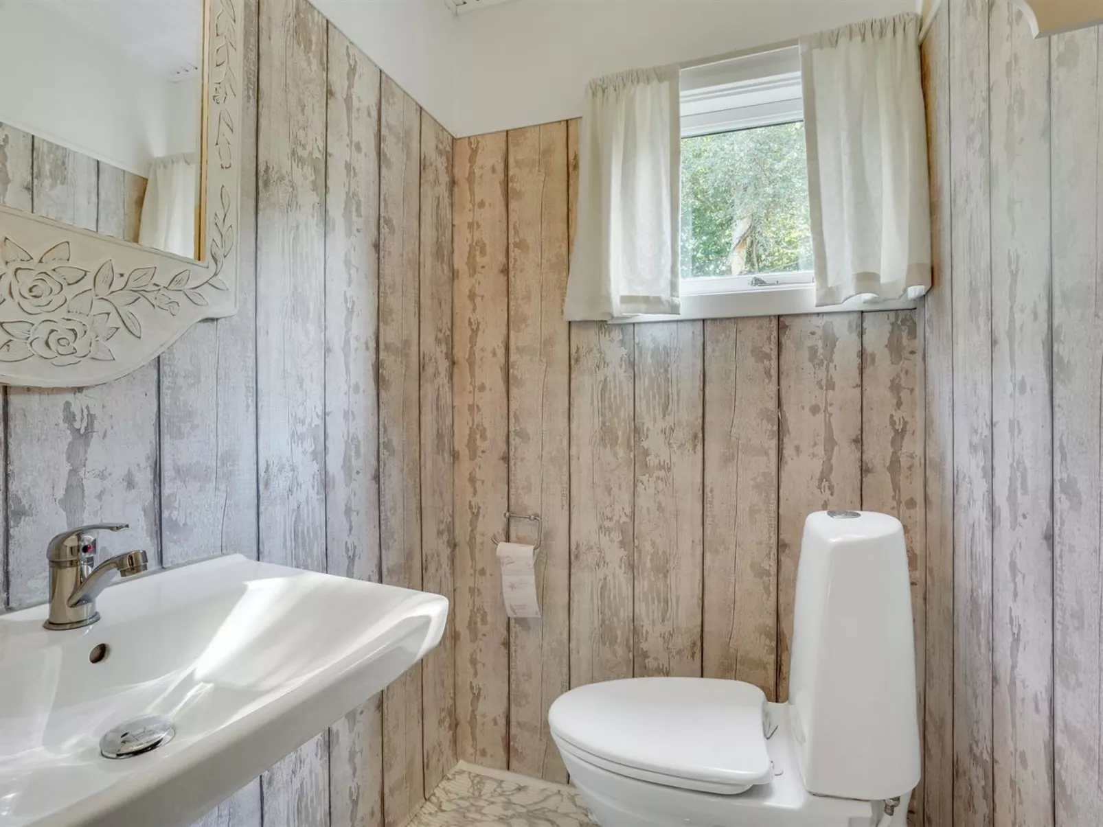 "Rahilka" - 700m from the sea-Inside