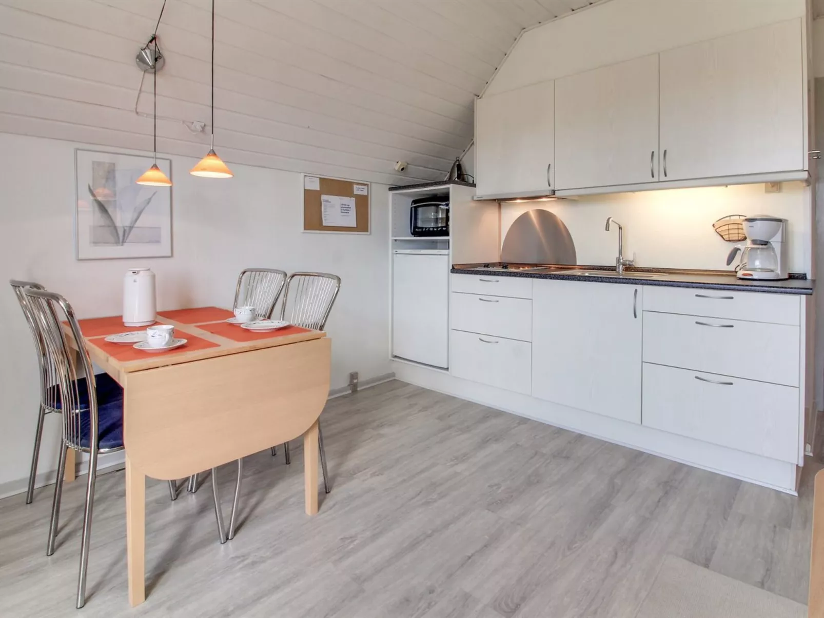 "Rauha" - 2.3km from the sea-Drinnen