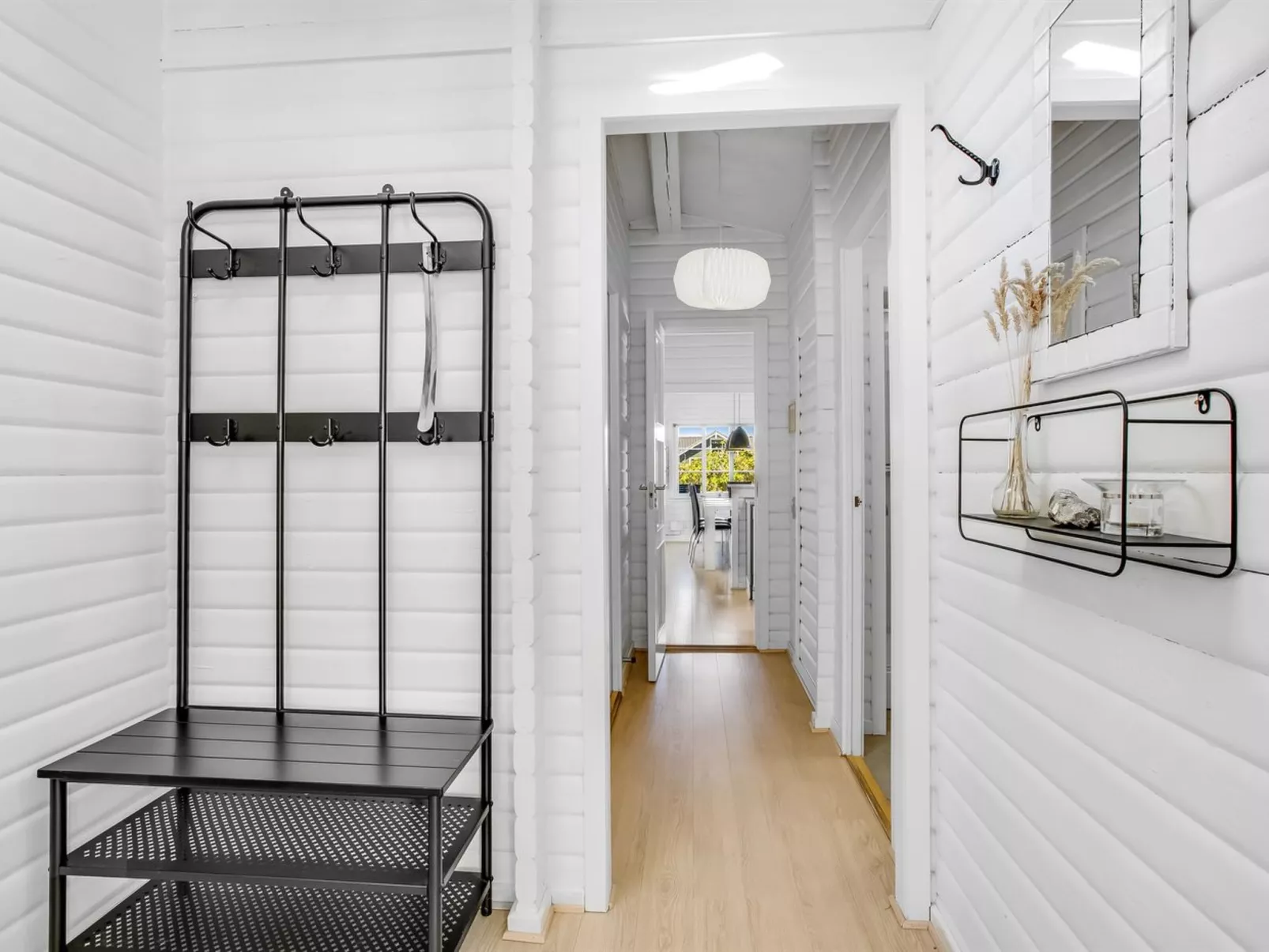 "Aika" - 500m from the sea-Drinnen