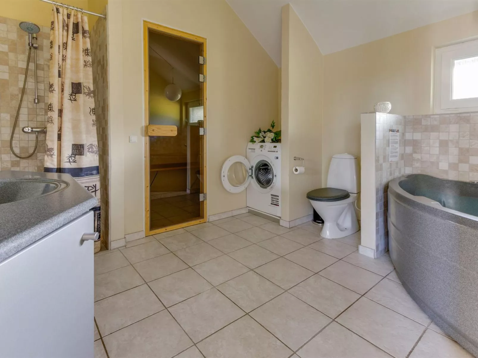 "Lyydia" - 1km from the sea-Inside