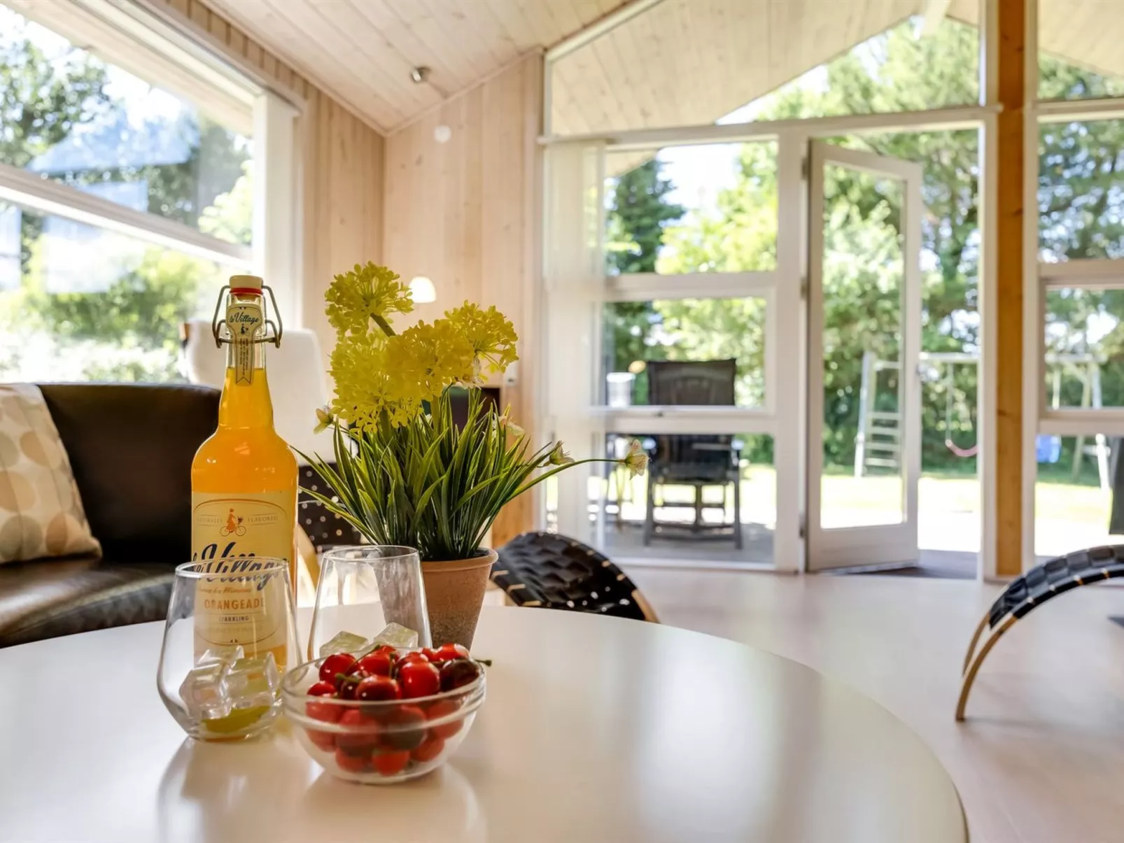 "Thorketil" - 1.1km from the sea-Inside