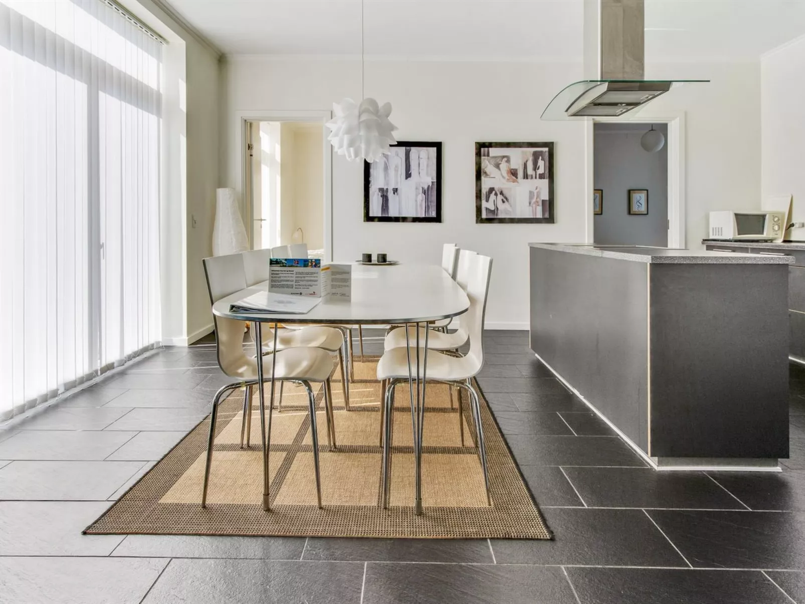 "Edda" - 400m from the sea-Dedans