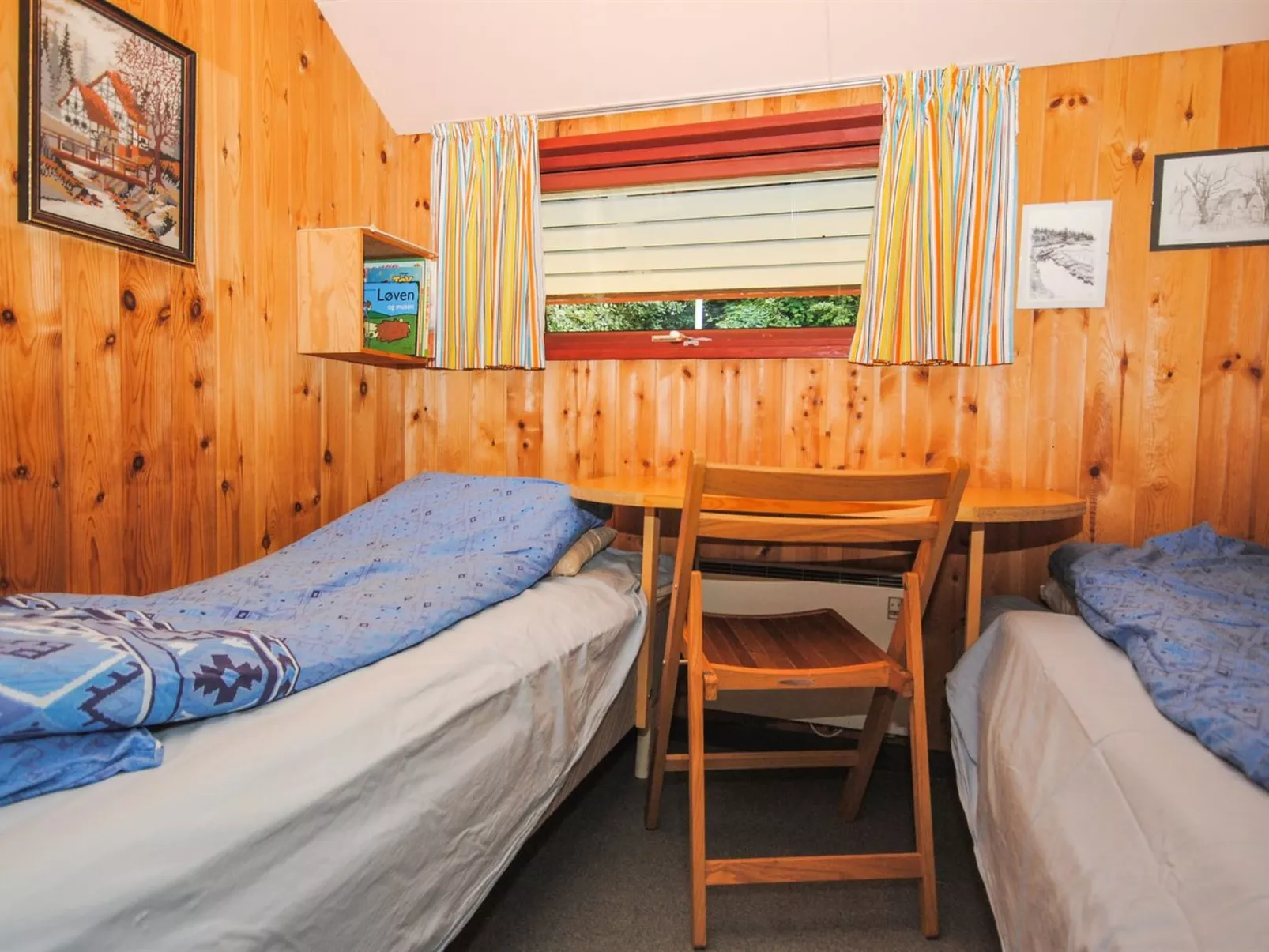 "Naema" - 600m to the fjord-Inside