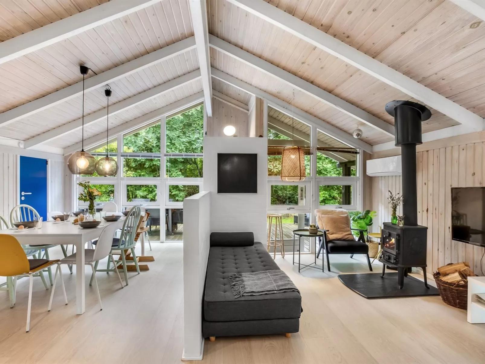 "Lovis" - 600m from the sea-Drinnen