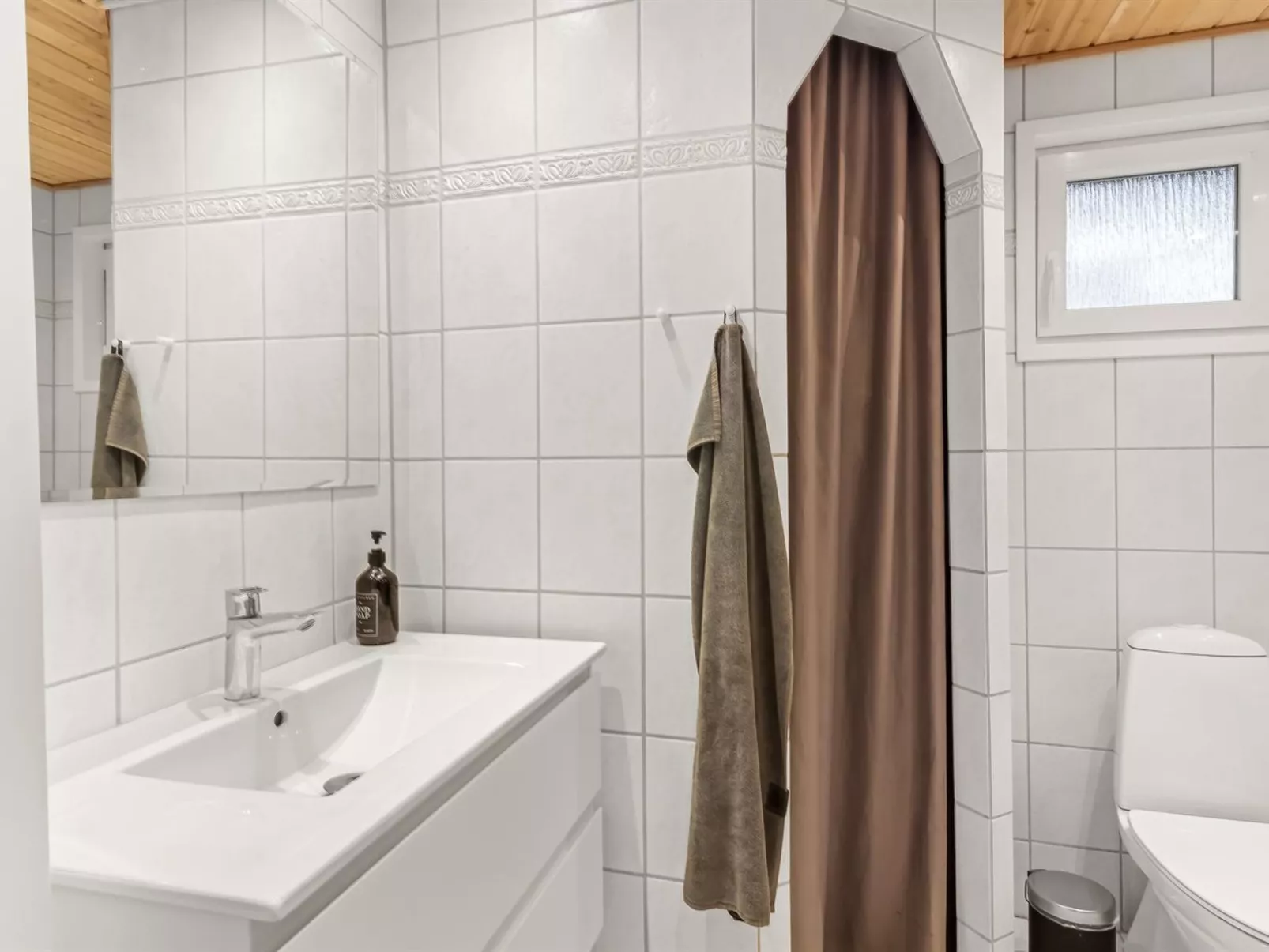 "Selgen" - 600m from the sea-Inside