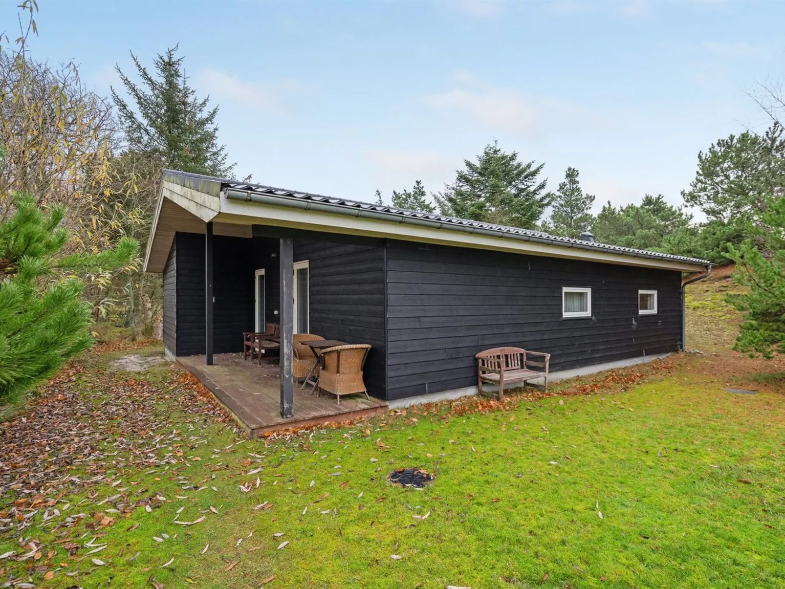 "France" - 1.1km from the sea-Draußen