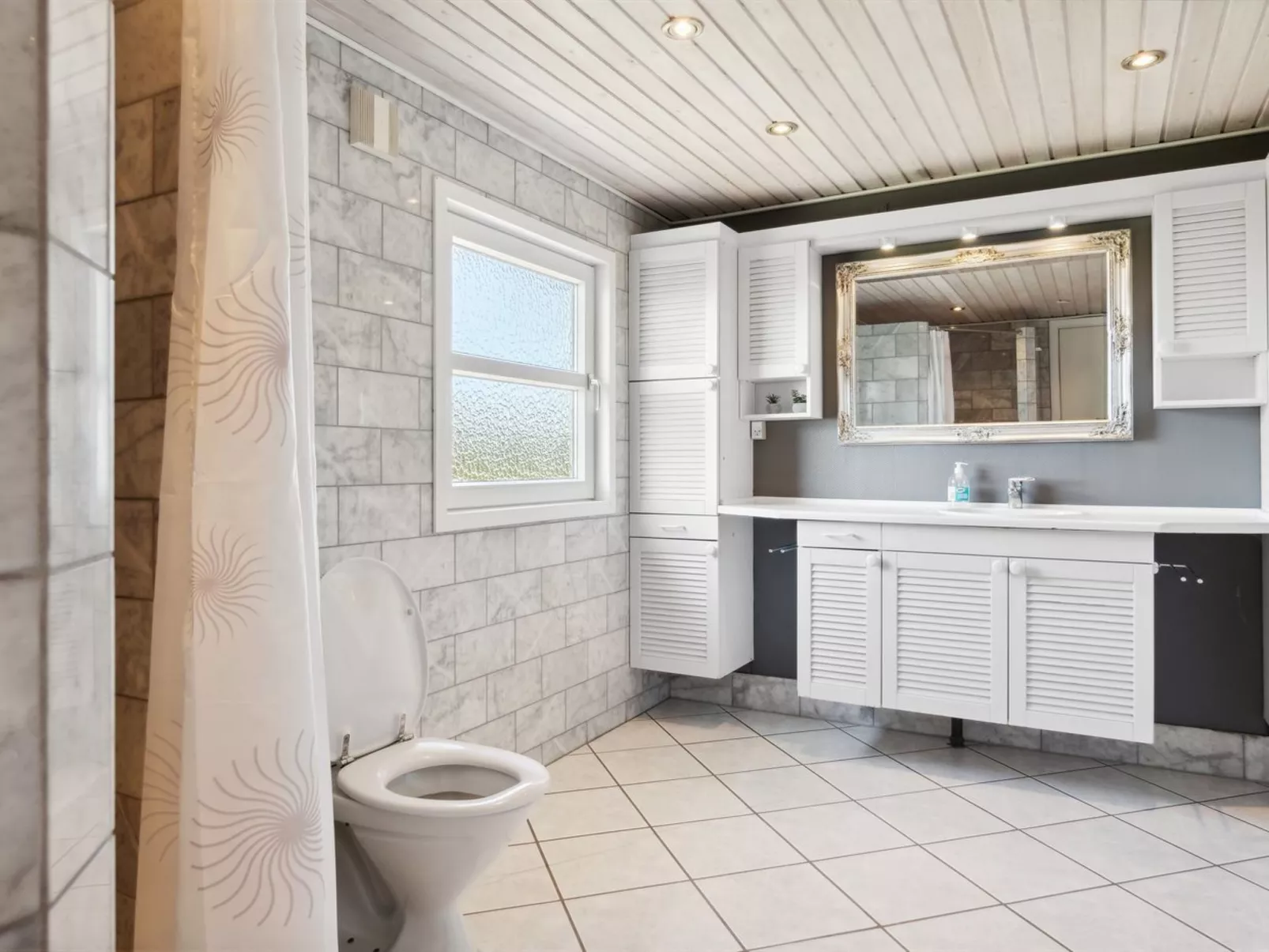 "Andor" - 500m from the sea-Drinnen