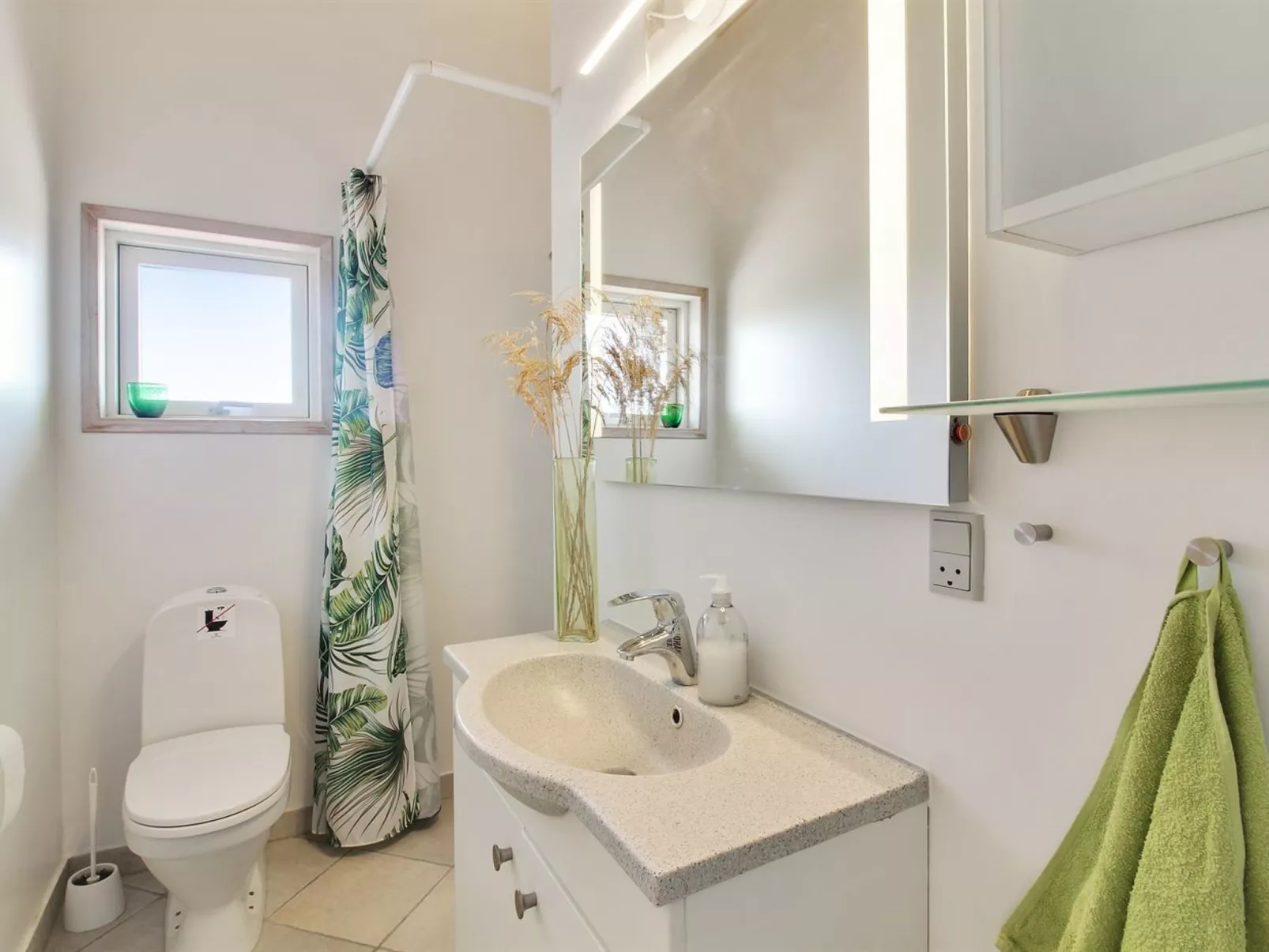 "Hampus" - 500m from the sea-Inside